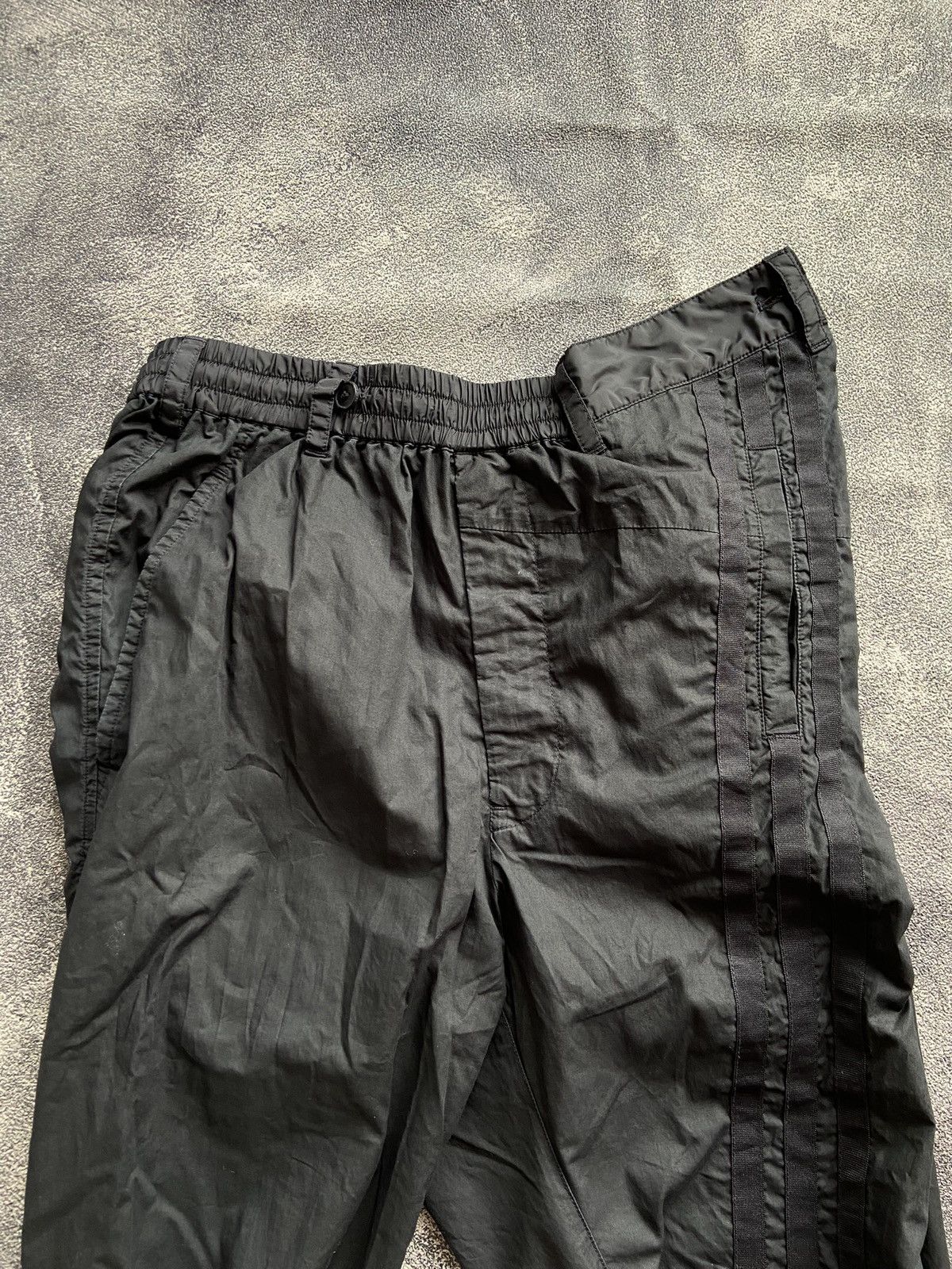 Adidas 💥BINDING OFFER💥Y3 Parachute Joggers 3 Stripe Back In Black Size US 28 / EU 44 - 14 Thumbnail