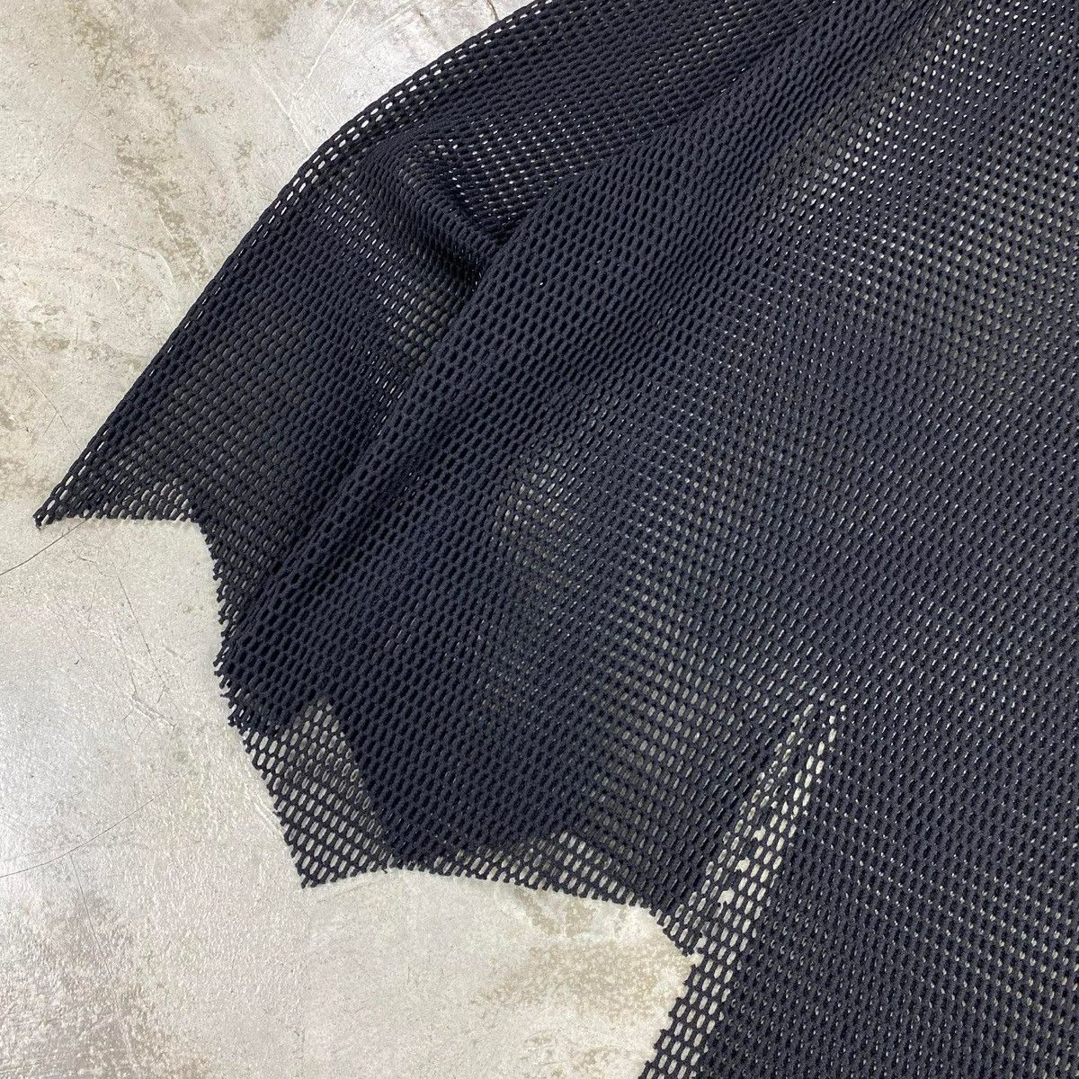Comme des Garcons Black SS2023 Mesh Jagged Hem Top Size US S / EU 44-46 / 1 - 5 Thumbnail