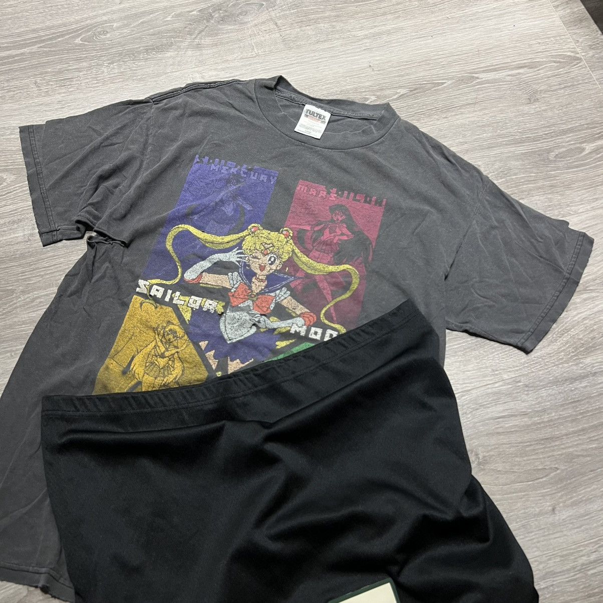 Vintage Vintage sailor moon 1998 T shirt rare distressed Size US L / EU 52-54 / 3 - 6 Thumbnail