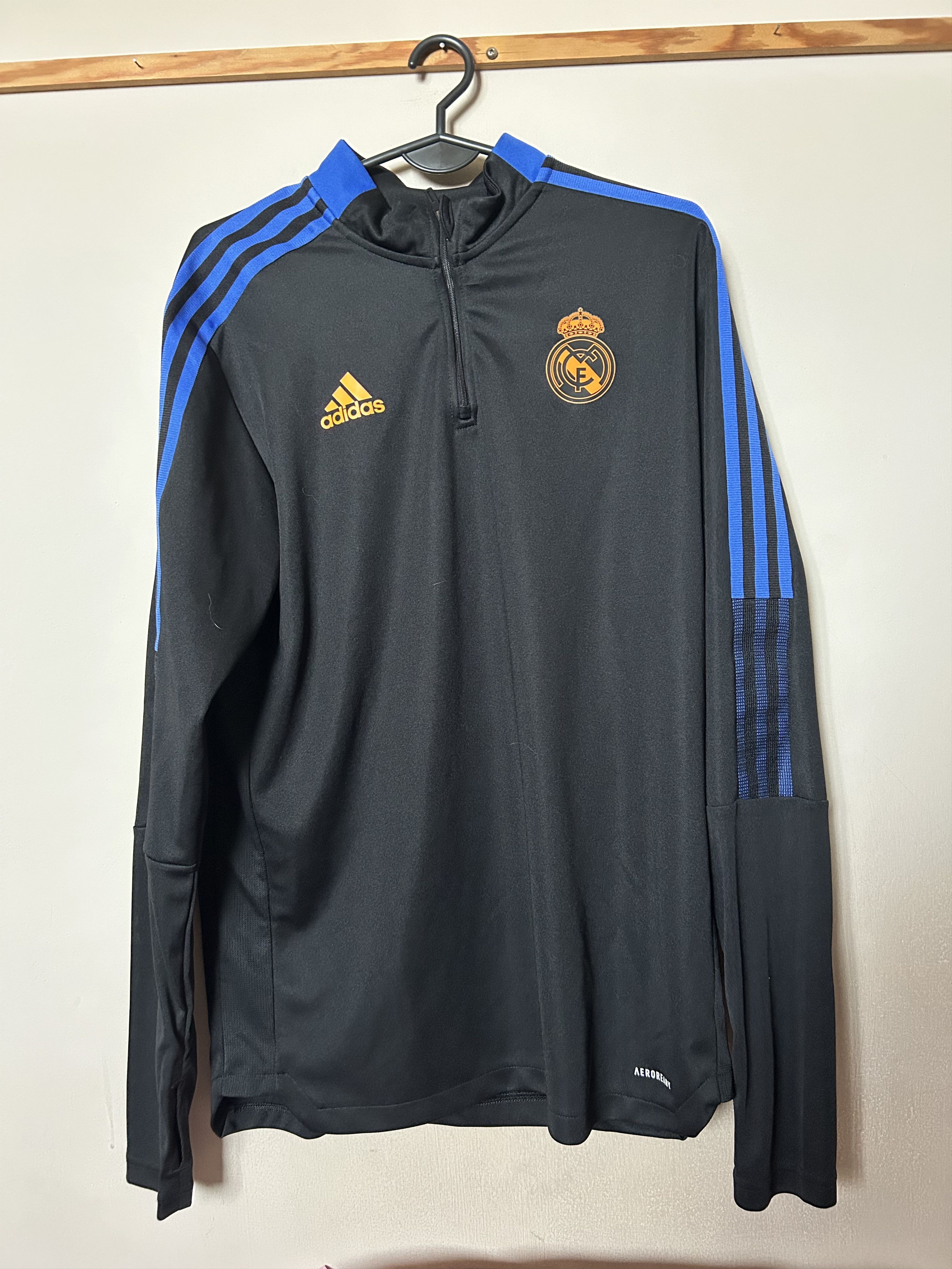Adidas REAL MADRID F.C. Adidas - 2021 - 2022 - L - UNIQUE Size US L / EU 52-54 / 3 - 1 Thumbnail