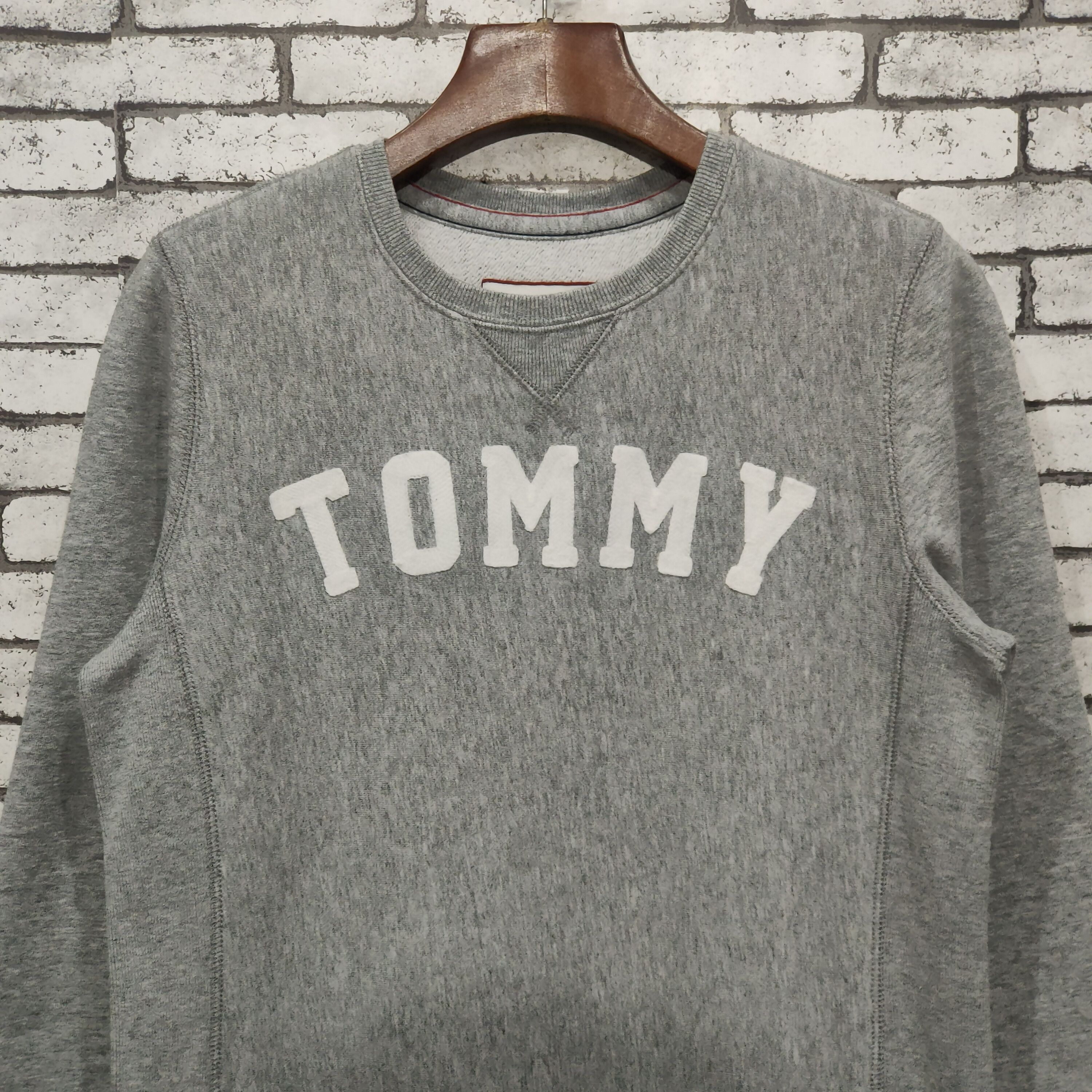 Tommy Hilfiger 🔥Tommy Hilfiger sweatshirt Size US S / EU 44-46 / 1 - 2 Thumbnail