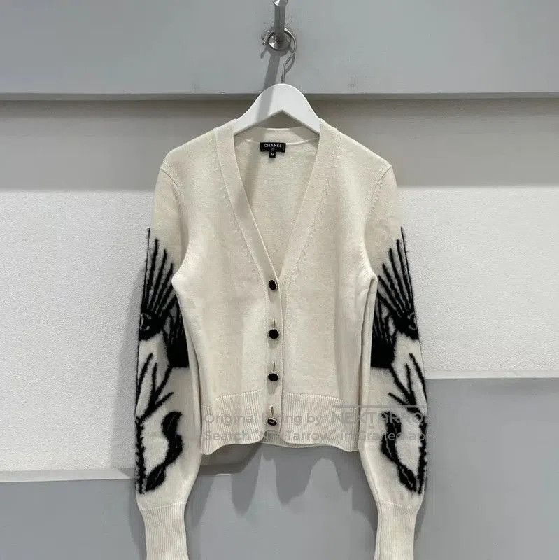 Chanel Chanel Spring Autumn Ivory Long Sleeve Cardigan . Size XXS / US 00 / IT 34 - 1 Thumbnail