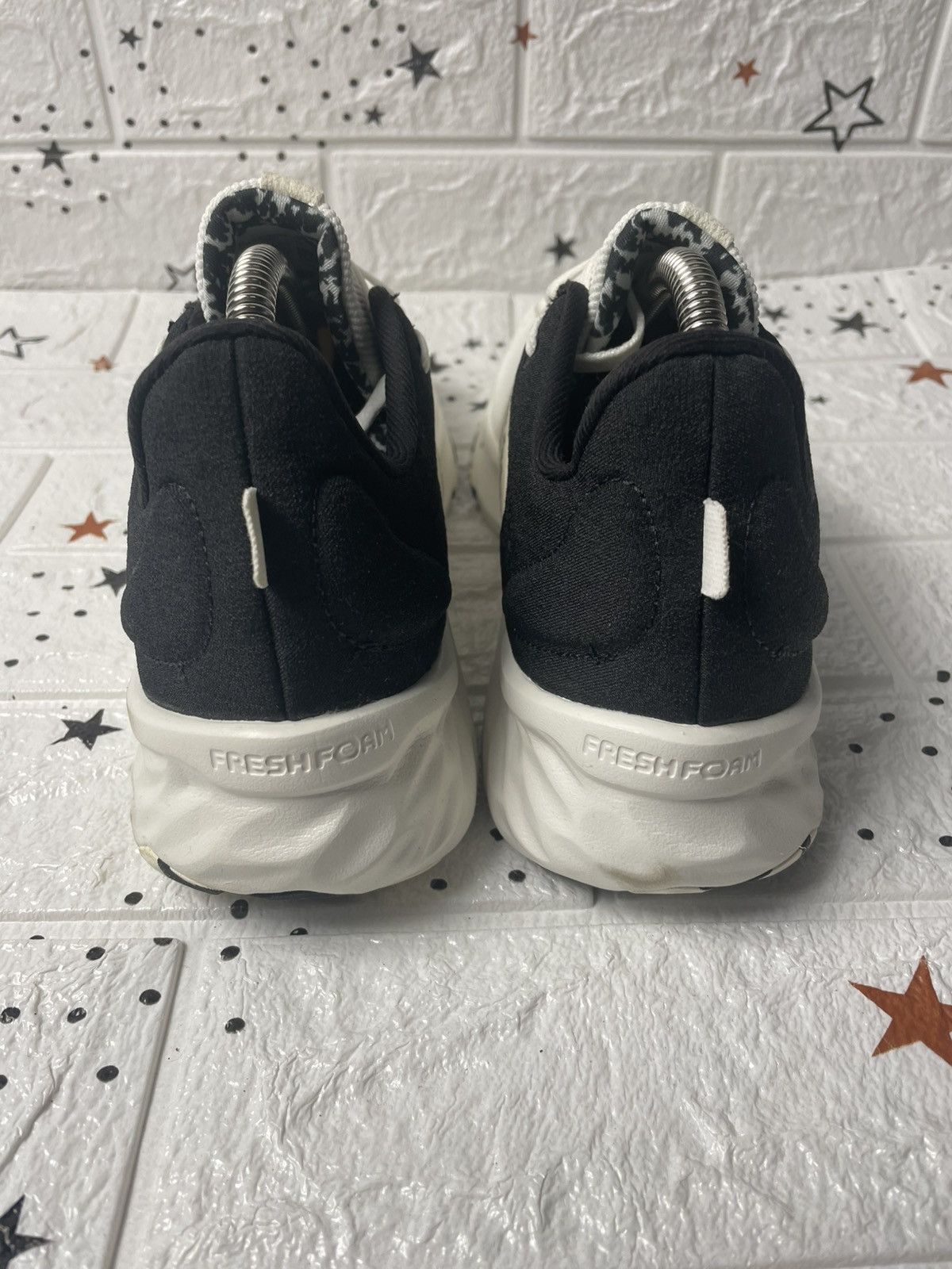 New Balance New Balance Fresh Foam RoavV2 US10 UK8 EU41.5 CM27 Size US 10 / EU 43 - 3 Thumbnail