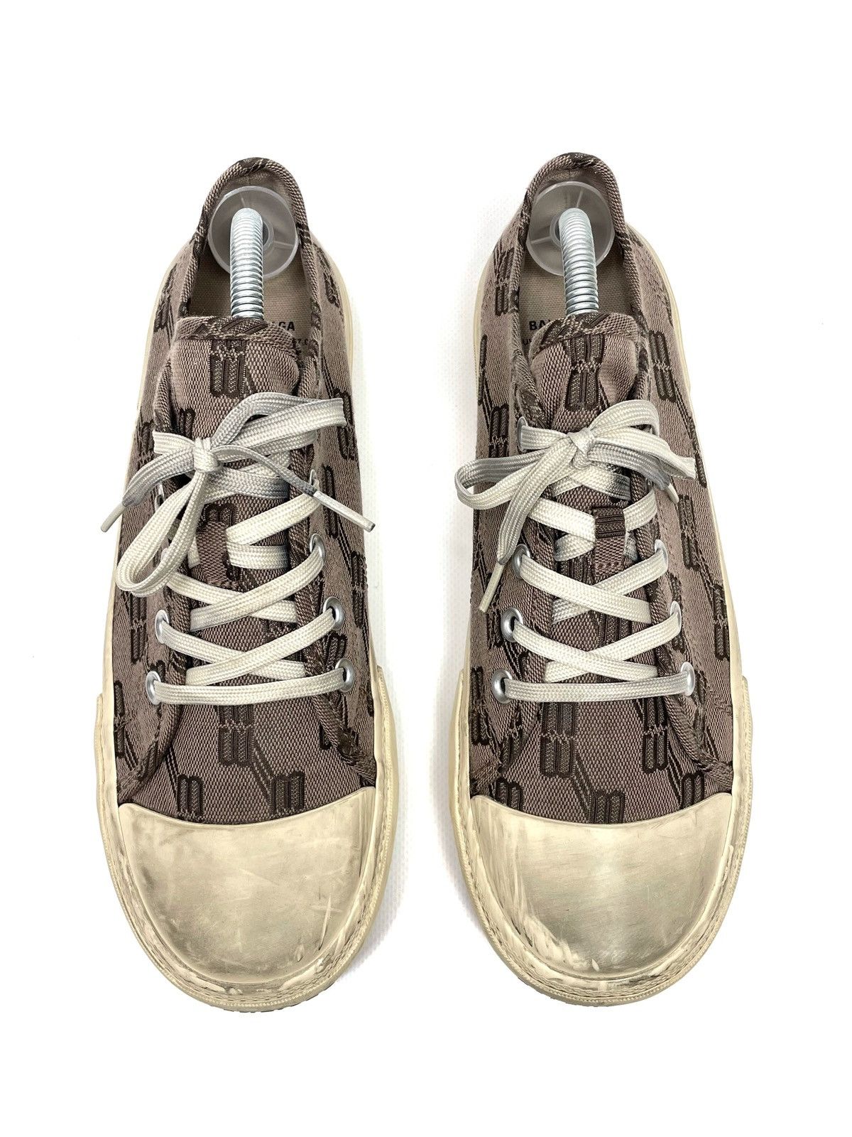 Balenciaga Balenciaga All Over BB Logo Low Top Sneakers - EU 41 (UK 8) Size US 11 / IT 41 - 5 Thumbnail