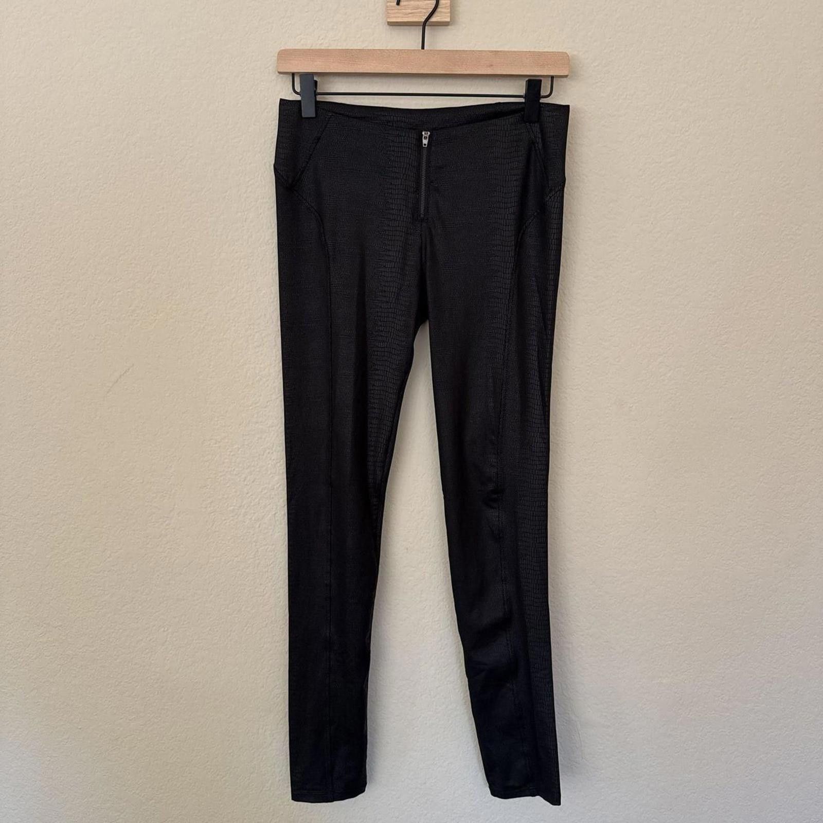 United Colors Of Benetton Bebe Y2K Black Textured Leatherette Stretch Ponte Leggings Size 28" / US 6 / IT 42 - 1 Thumbnail
