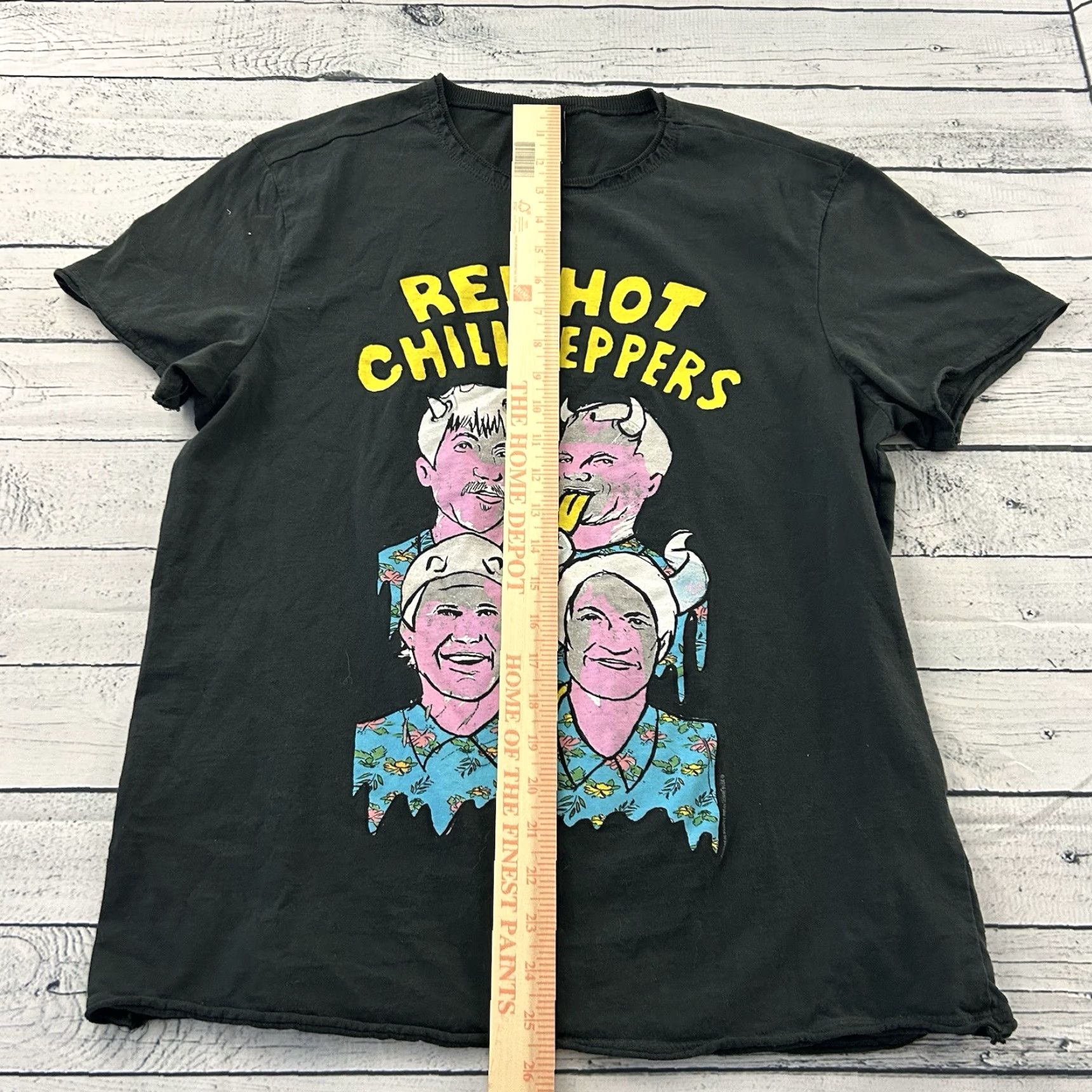 Vintage Amplified Red Hot Chili Peppers Short Sleeve T-Shirt Men's M Black Shirt Mens XS? Size US M / EU 48-50 / 2 - 3 Thumbnail