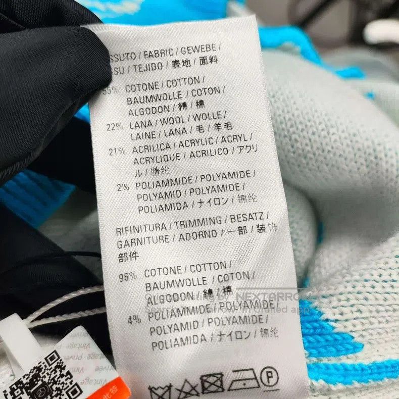 Balenciaga Balenciaga Logo sweater, size XS, light blue Size US XS / EU 42 / 0 - 7 Thumbnail