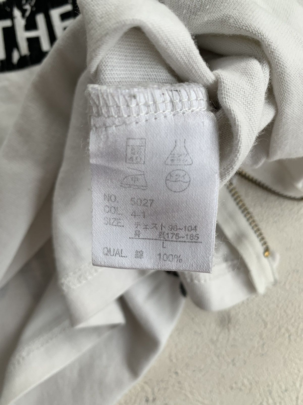 Japanese Brand Y2K Japanese Trade Mark Bone Shake Tee Size US M / EU 48-50 / 2 - 15 Thumbnail