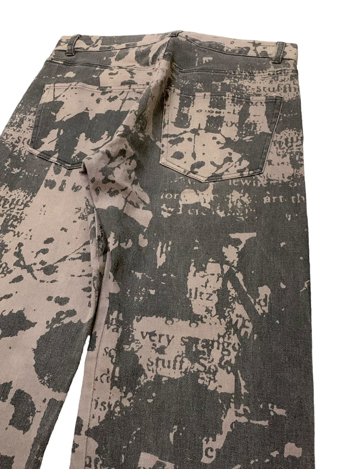 In The Attic × Junya Watanabe In The Attic Japan Trompe L’oeil Poems Loose Denim Pants Size US 30 / EU 46 - 14 Thumbnail
