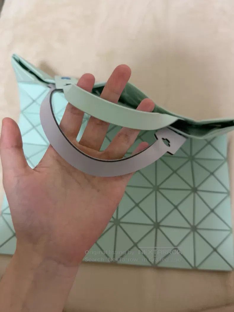 Issey Miyake Issey Miyake Frosted Mint Green Handbag Size ONE SIZE - 3 Thumbnail