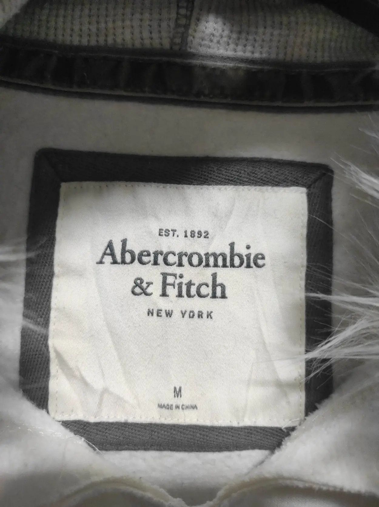 Abercrombie & Fitch Abercrombie & Fitch White fur hoodie ifsix LGB style Size M / US 6-8 / IT 42-44 - 9 Thumbnail