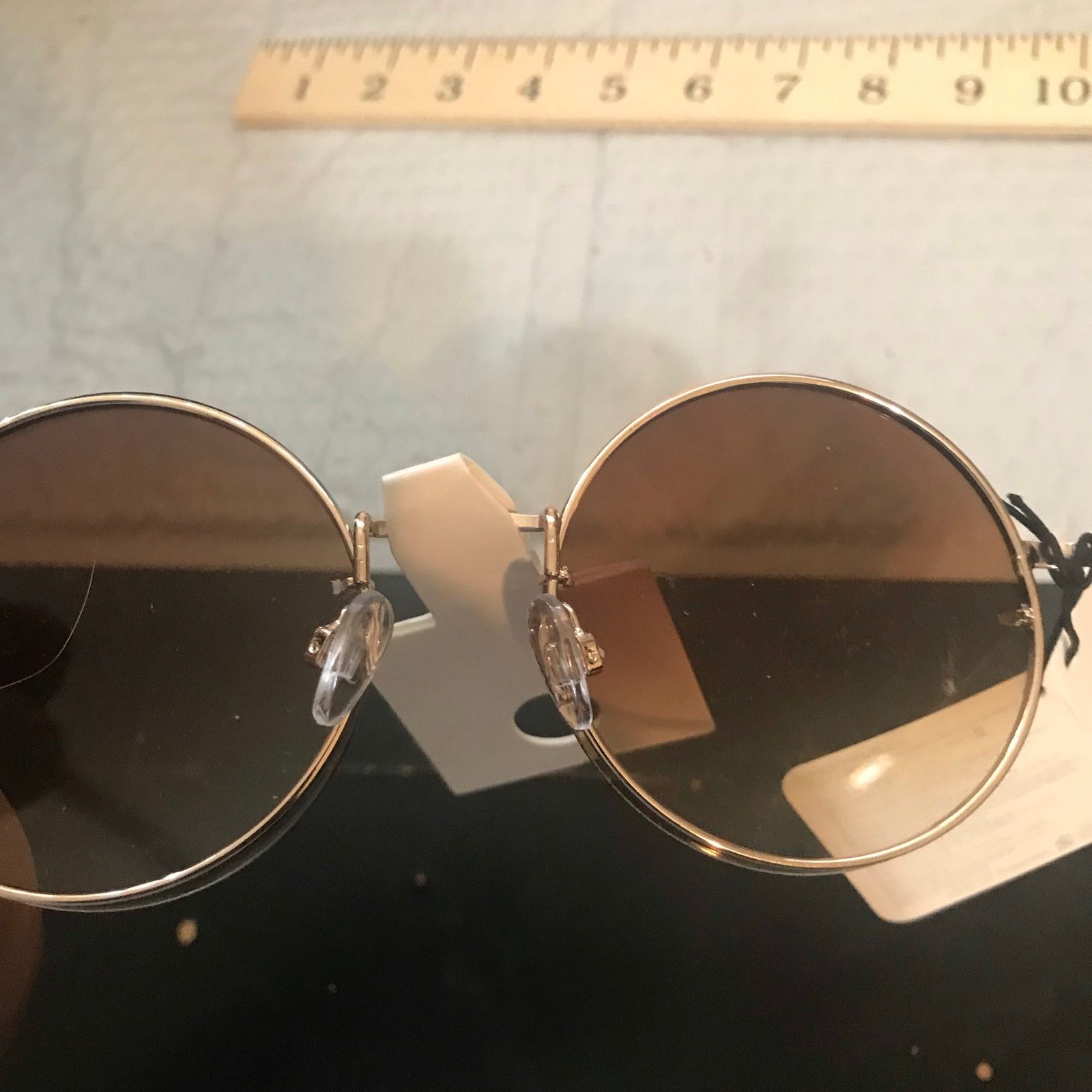 Forever 21 FOREVER 21 SUNGLASSES ROUND NWT Size ONE SIZE - 5 Thumbnail