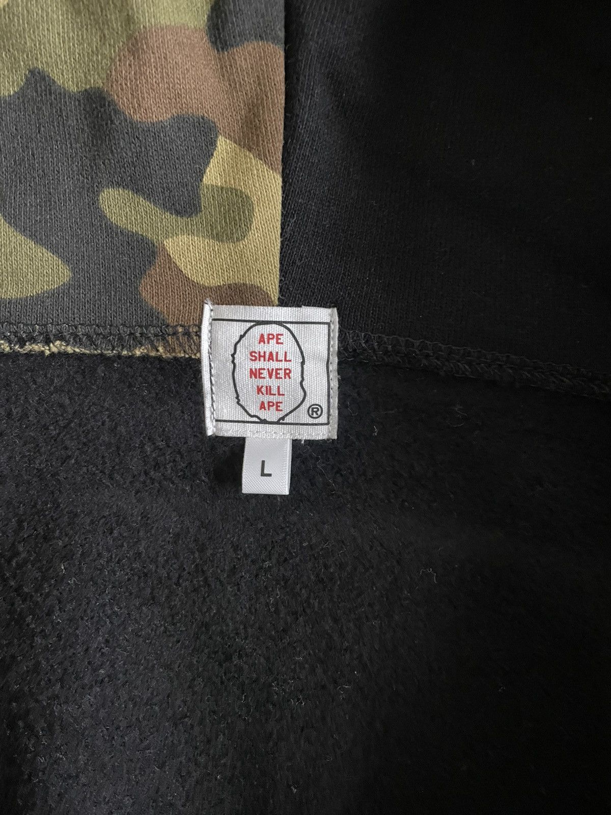Bape BAPE 1st Shark Full Zip Hoodie Size US L / EU 52-54 / 3 - 7 Thumbnail