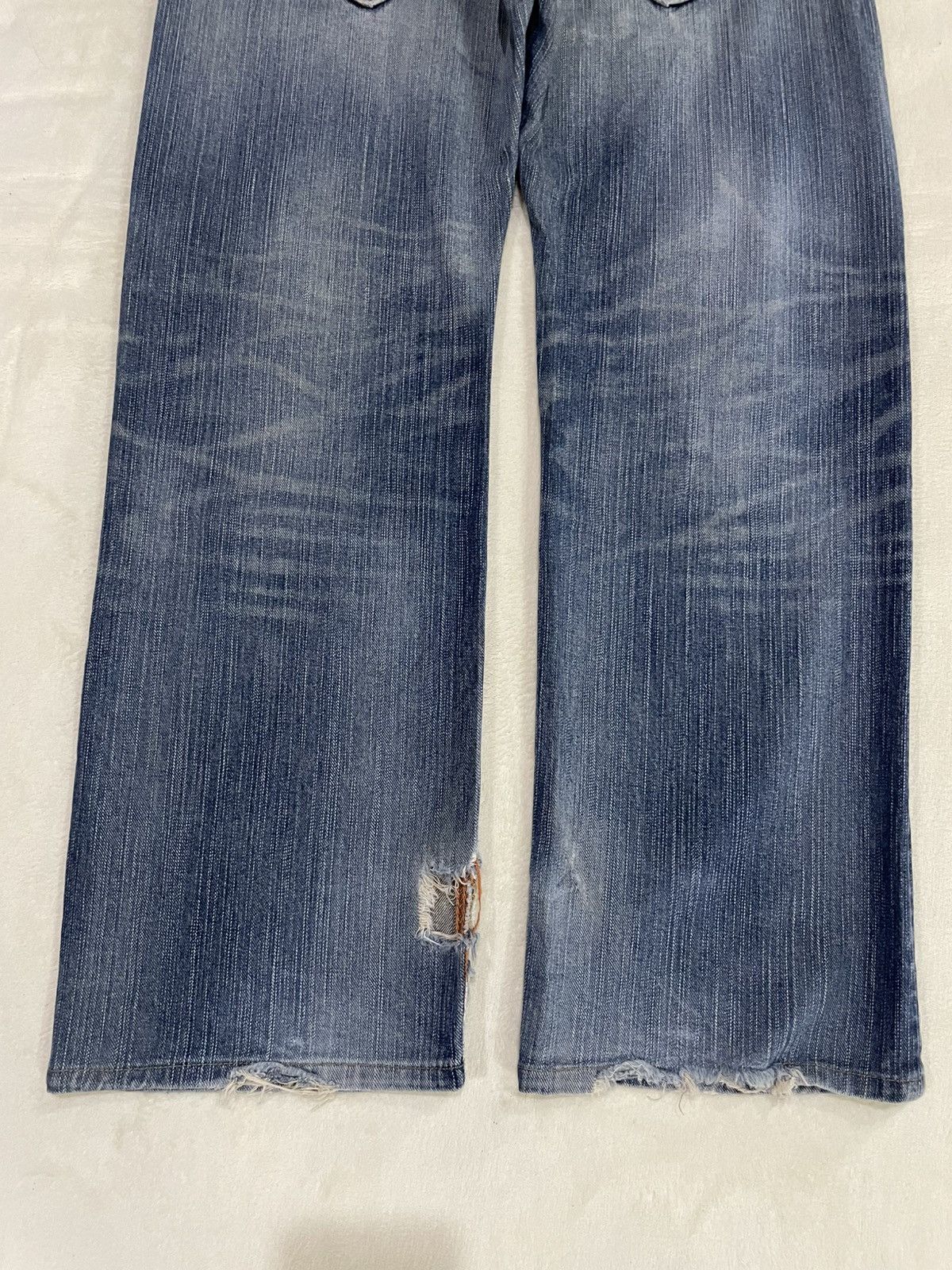 Edwin Vintage Edwin Faded Distress Denim Jeans Size US 33 - 12 Thumbnail