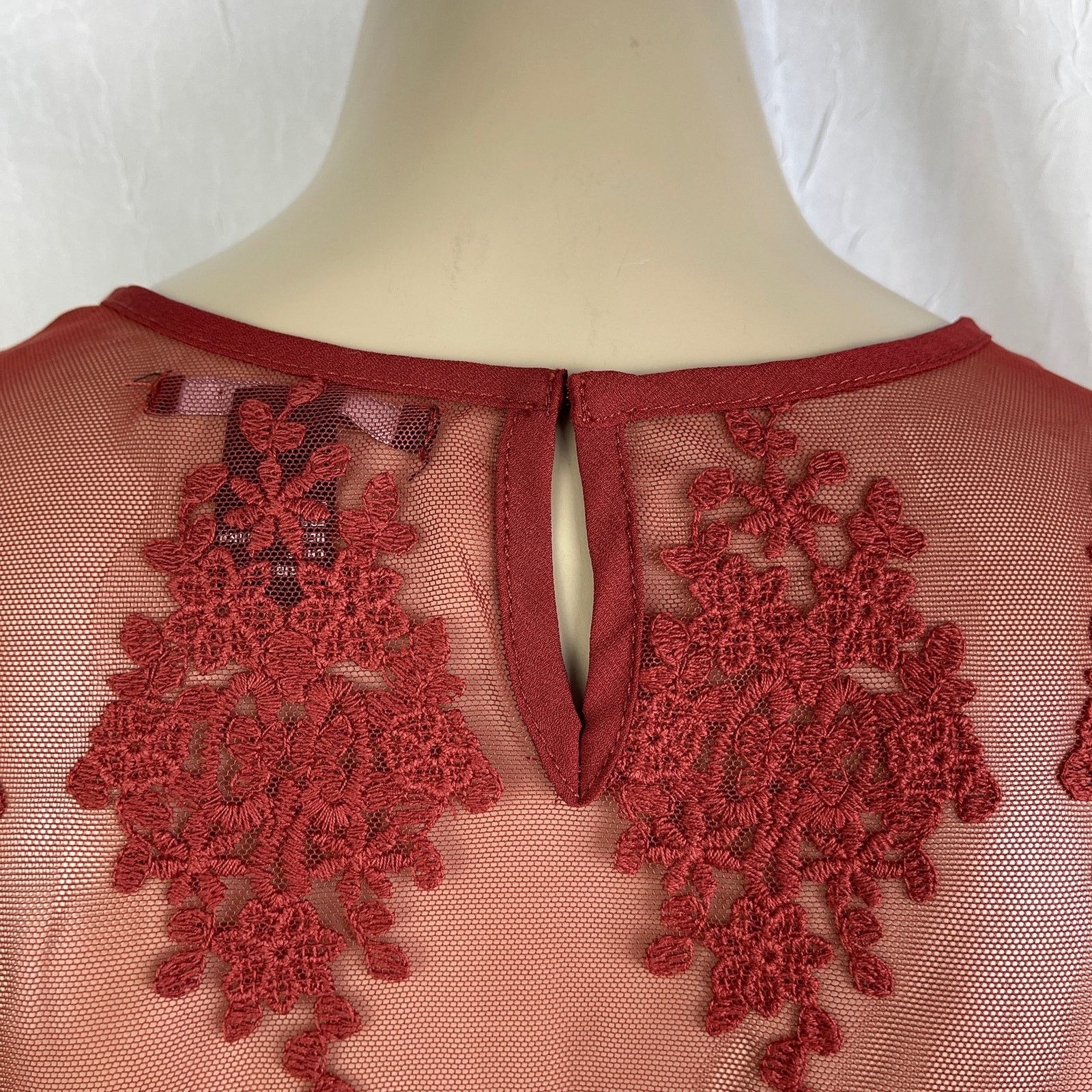 Forever 21 Rust Sheer Mesh Lace T Shirt Scalloped Hem Forever 21 Small Size S / US 4 / IT 40 - 7 Thumbnail