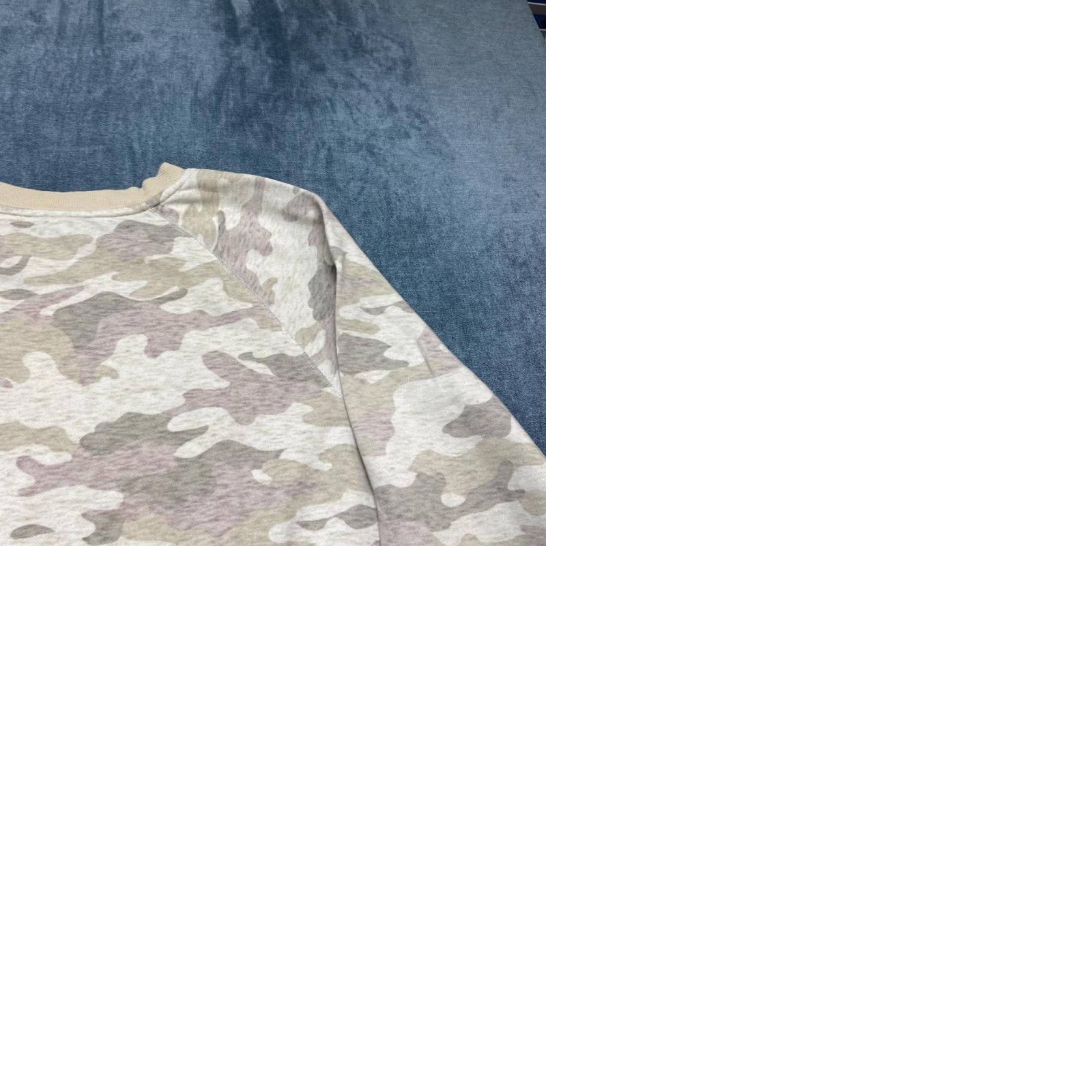 Old Navy Old Navy Sweatshirt Mens XL Beige Camouflage Raglan Sleeve Outdoor Size US XL / EU 56 / 4 - 10 Thumbnail