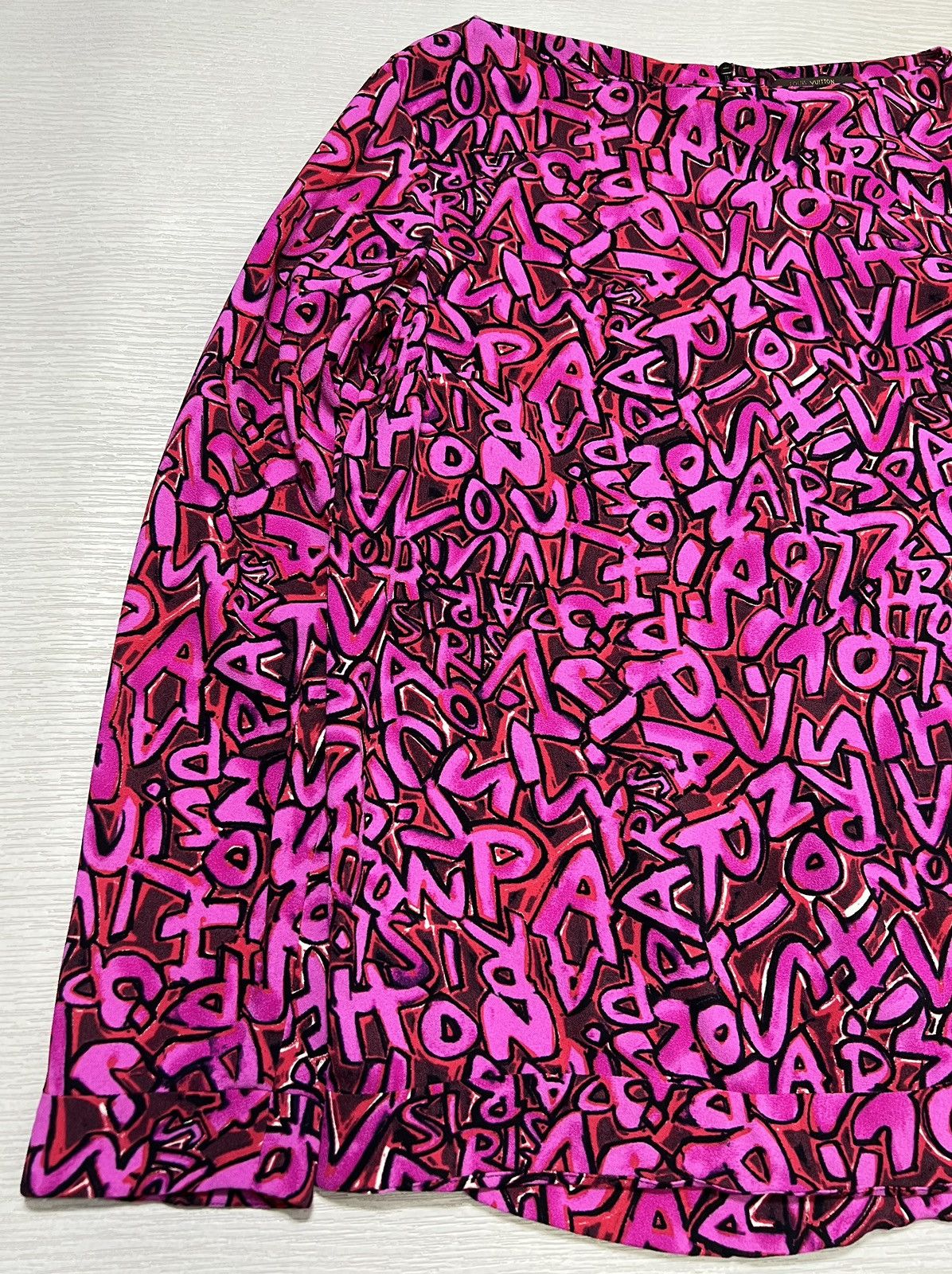 Louis Vuitton × Stephen Sprouse Louis Vuitton - Stephen Sprouse - Graffiti Logo Longsleeve Size XS / US 0-2 / IT 36-38 - 6 Thumbnail