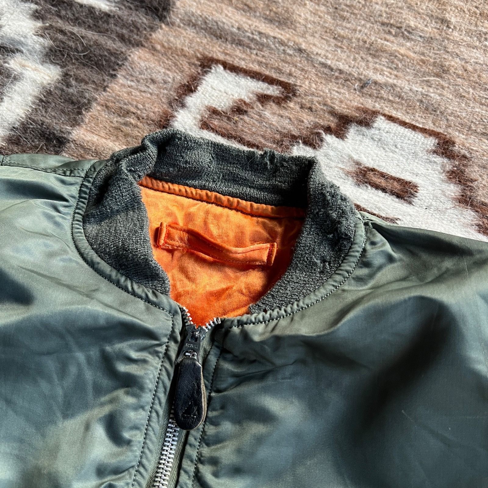 Alpha Industries Alpha Industries 70s Vintage USAF MA-1 Flight Jacket 9782AC Size US M / EU 48-50 / 2 - 9 Thumbnail