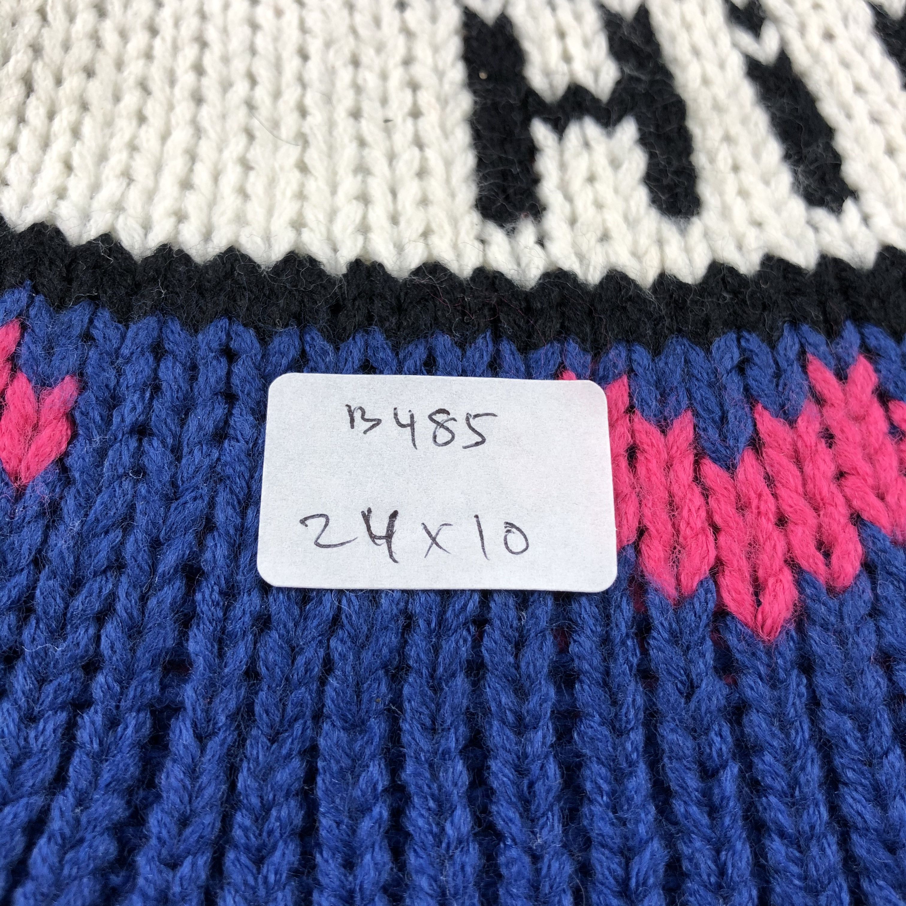 Vintage I Love Valentine High Bobble Beanie Snowcap Snow Hat B485 Size ONE SIZE - 7 Thumbnail