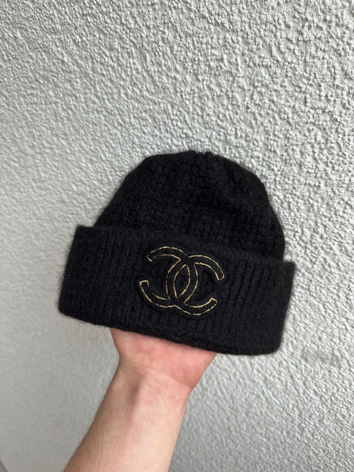 Pre-owned Chanel Embroidered Logo Black Cashmere Silk Beanie