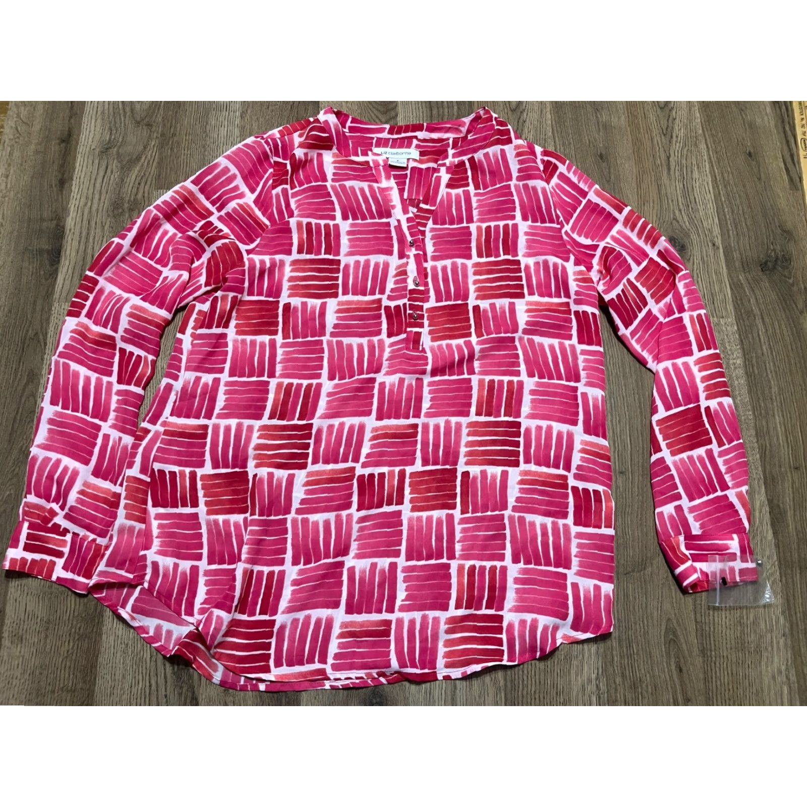 Liz Claiborne Liz Claiborne Shirt Women's Medium Button-Up Long Sleeve Pink Red White Casual Modern Button-Up Dick? Size M / US 6-8 / IT 42-44 - 2 Thumbnail