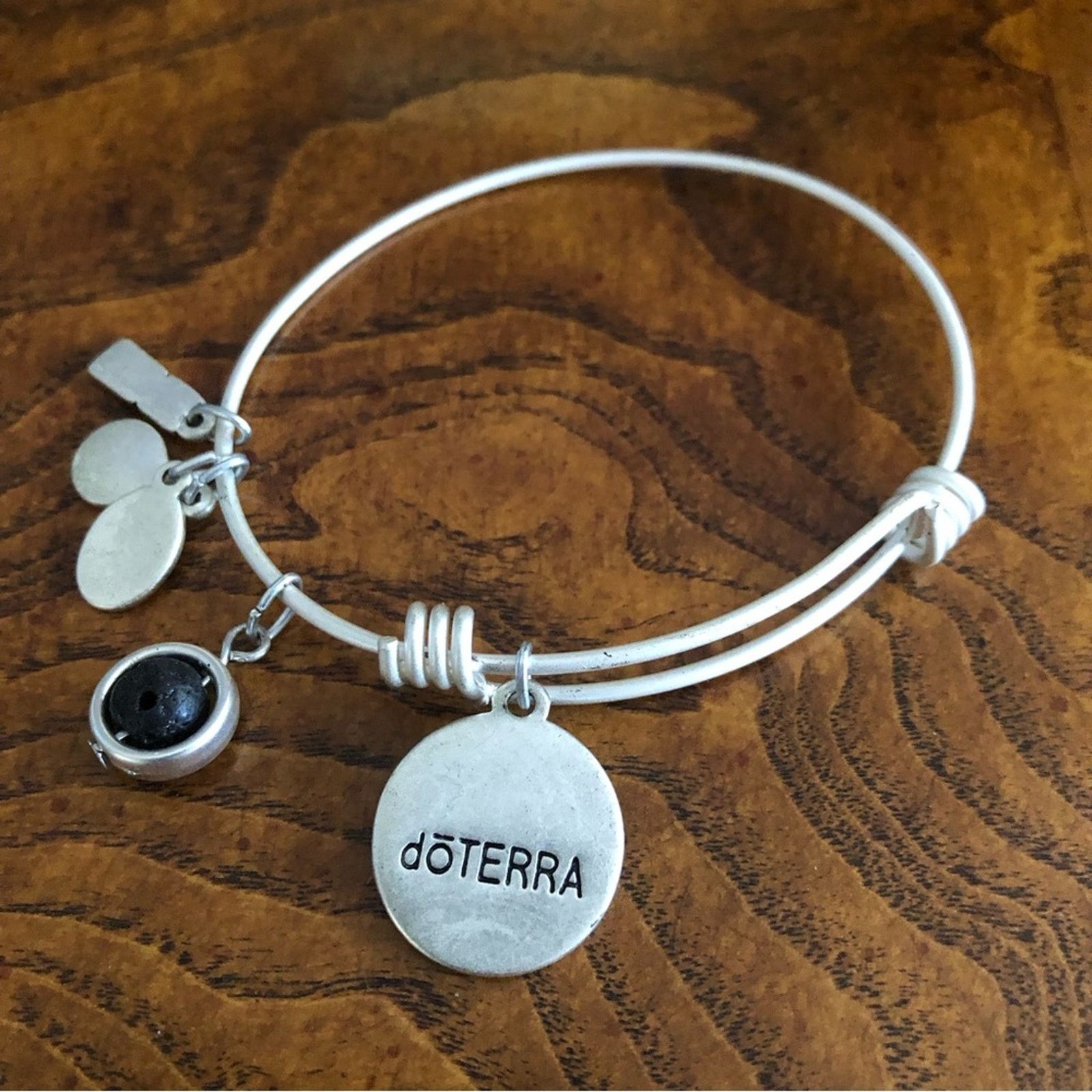 Jewelry Doterra matte silver metal charm adjustable bangle bracelet Size ONE SIZE - 3 Thumbnail