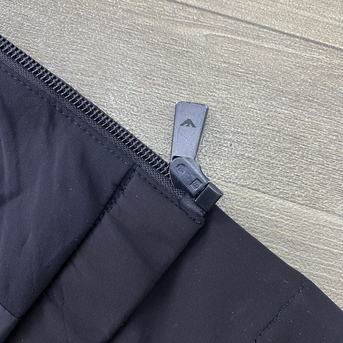 Emporio Armani 2000s Emporio Armani Blocktech Goretex Waterproof Jacket Size US L / EU 52-54 / 3 - 4 Thumbnail