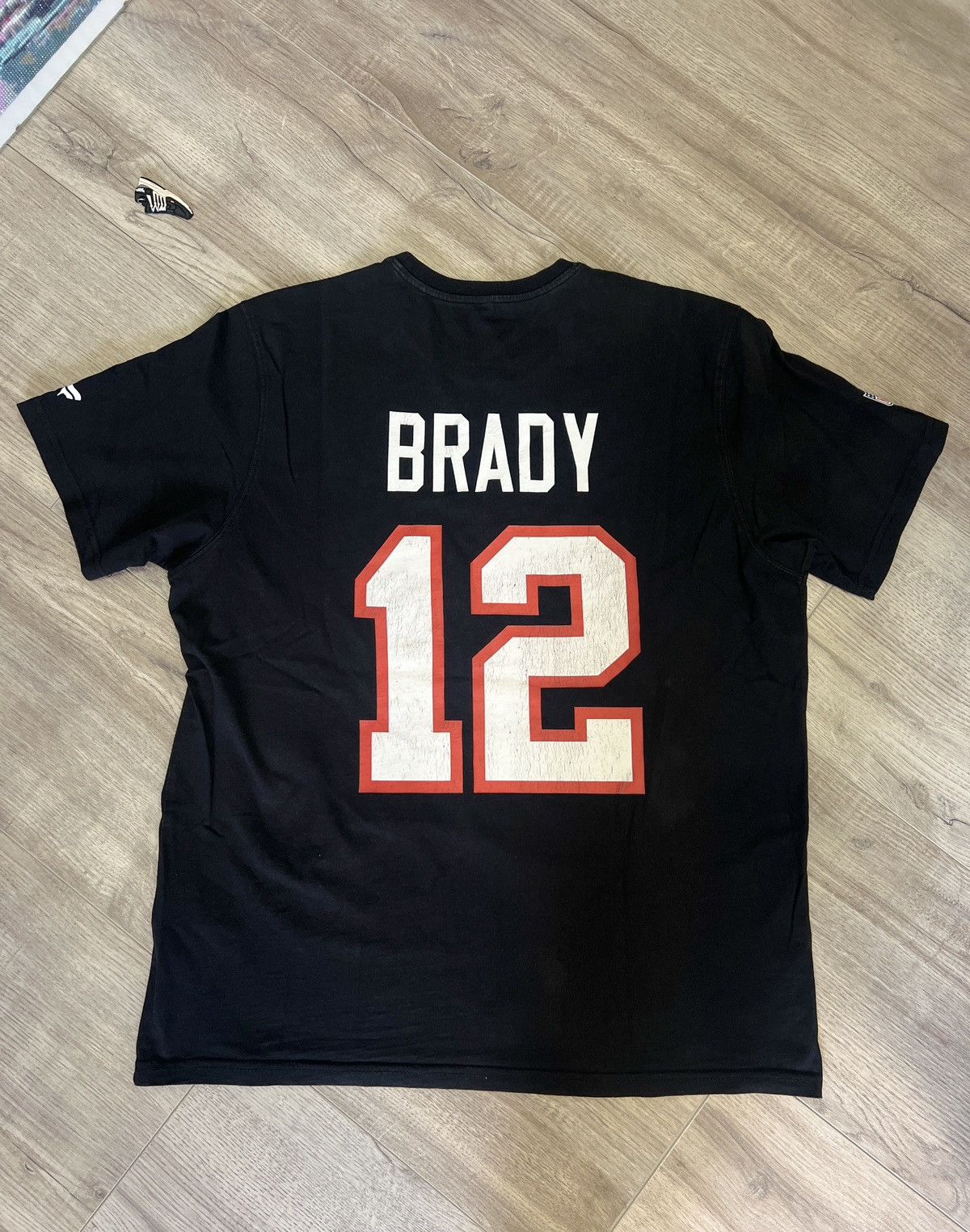 NFL × Vintage vintage NFL t-shirt with large Brady logo Size US XL / EU 56 / 4 - 5 Thumbnail