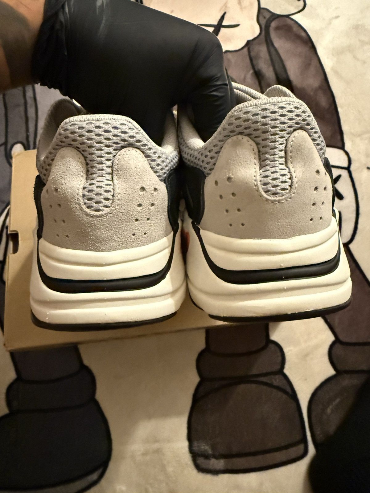 Yeezy Yeezy 700 Wave Runner Size US 10 / EU 43 - 6 Thumbnail