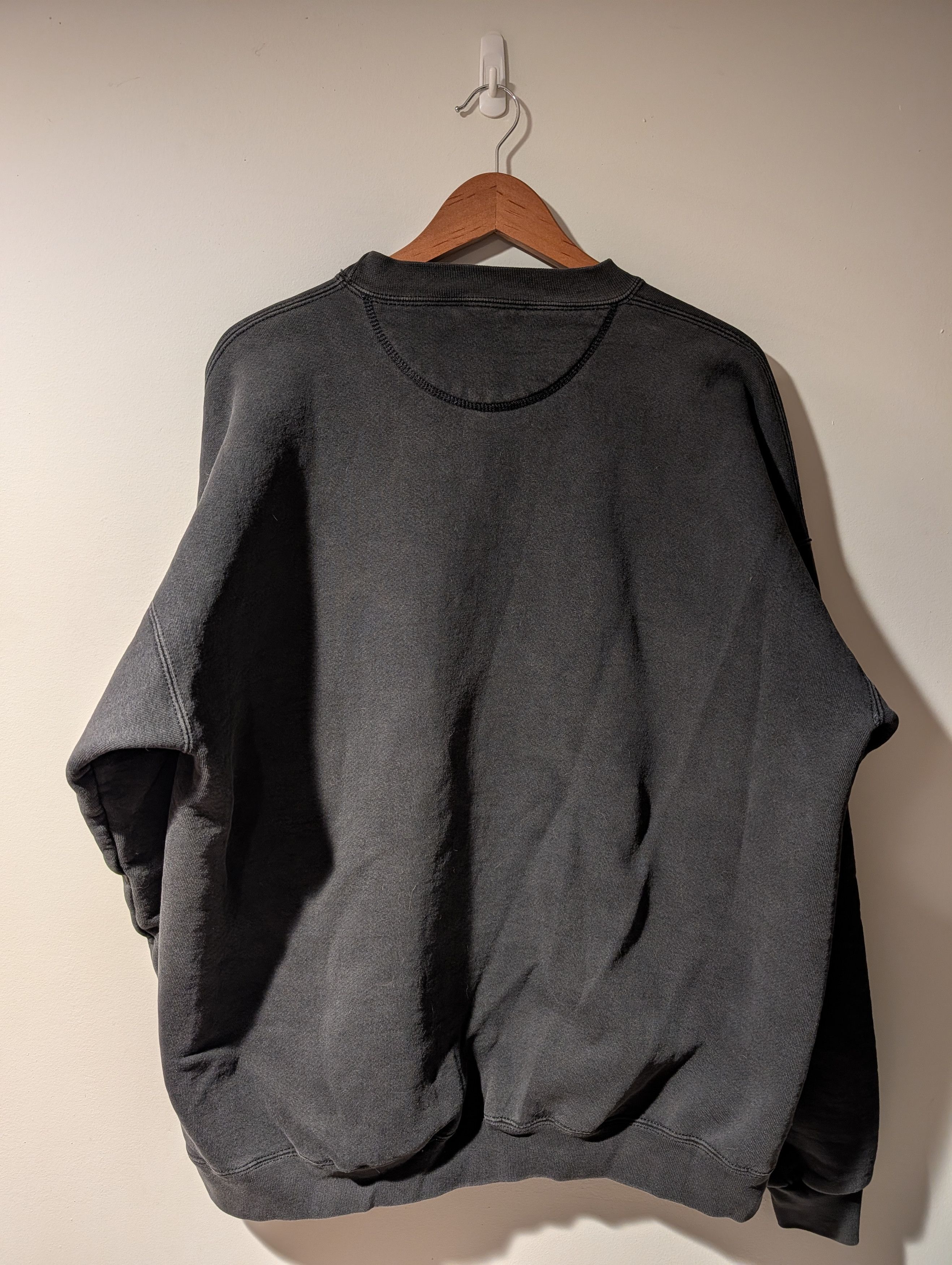 Hard Rock Cafe Vintage Hard Rock Cafe Nashville Save The Planet Sweatshirt Size US XL / EU 56 / 4 - 5 Thumbnail