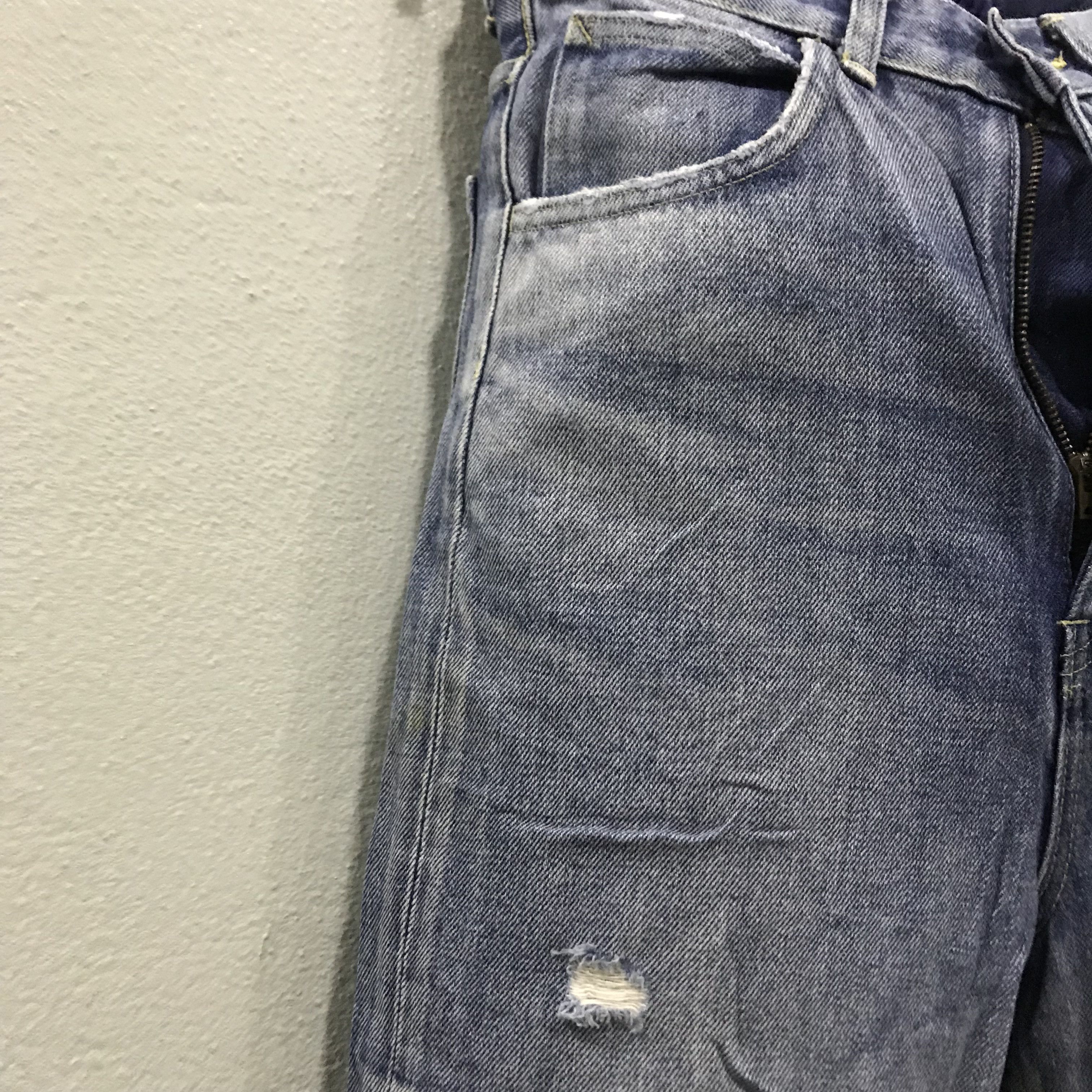Lee Vintage Lee Distressed Wide Leg High Waist Ripped Knee Size US 26 / EU 42 - 10 Thumbnail