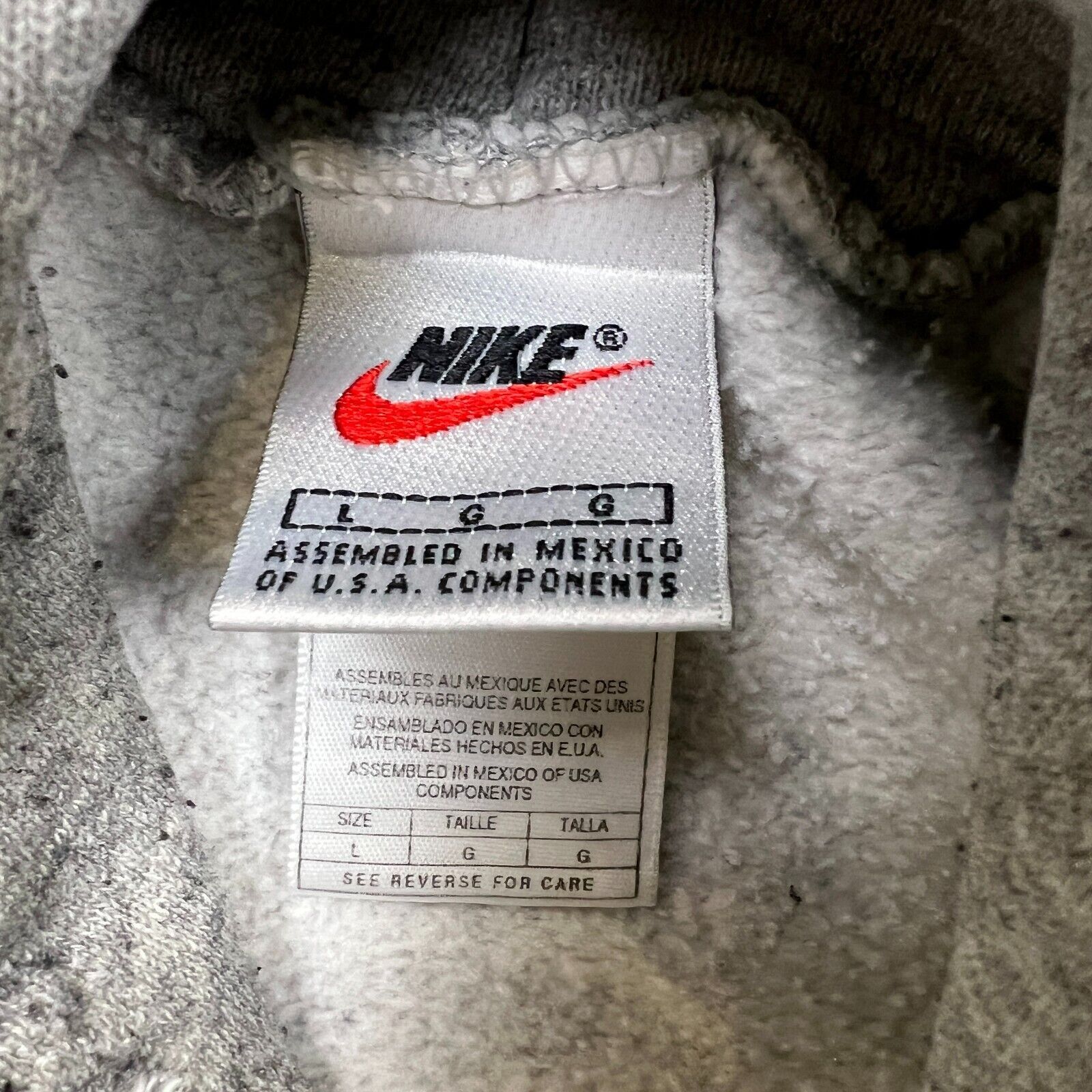 Nike × Vintage VTG Nike Hoodie Large Swoosh Thrashed 90s Hooded Sweatshirt Size US L / EU 52-54 / 3 - 7 Thumbnail