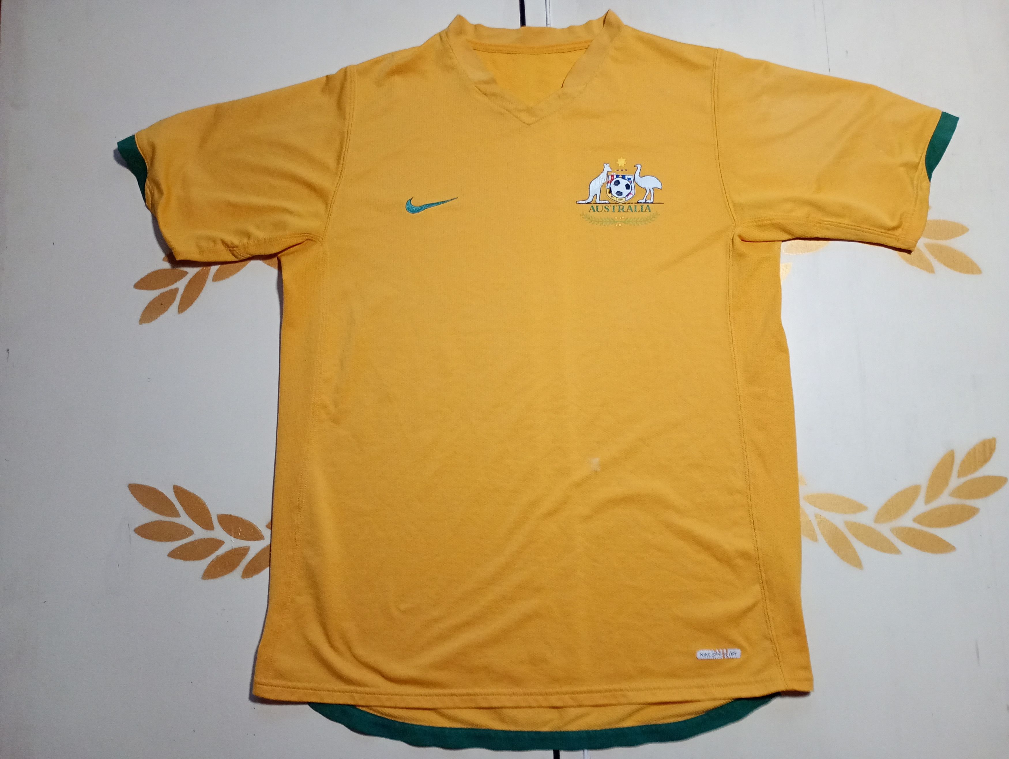 Nike Nike Australia Away Jersey 2006-2008 Size US L / EU 52-54 / 3 - 1 Thumbnail