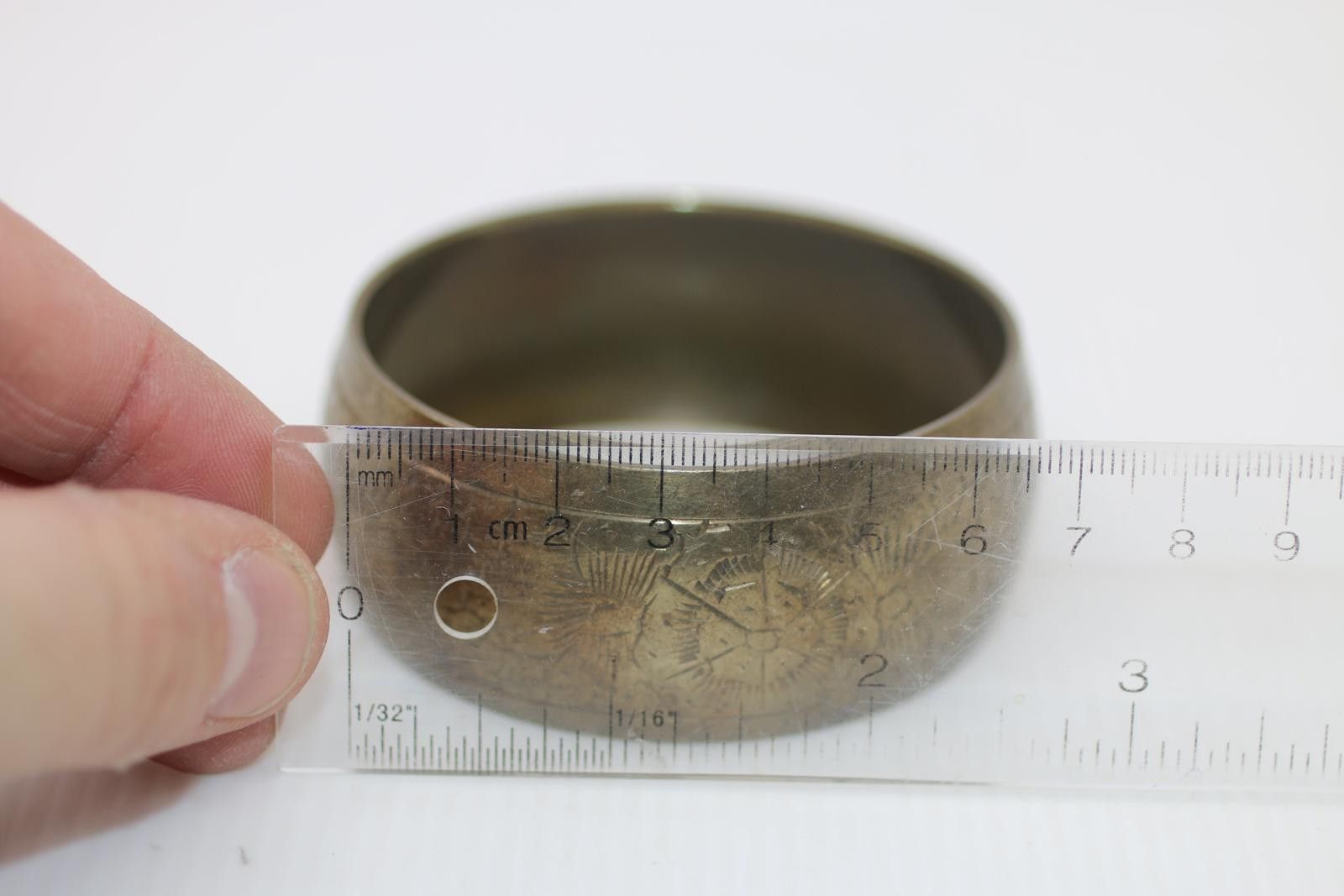 The Unbranded Brand Vintage Brass-Tone Etched Bangle Bracelet – Wide Metal Cuff Size ONE SIZE - 10 Thumbnail