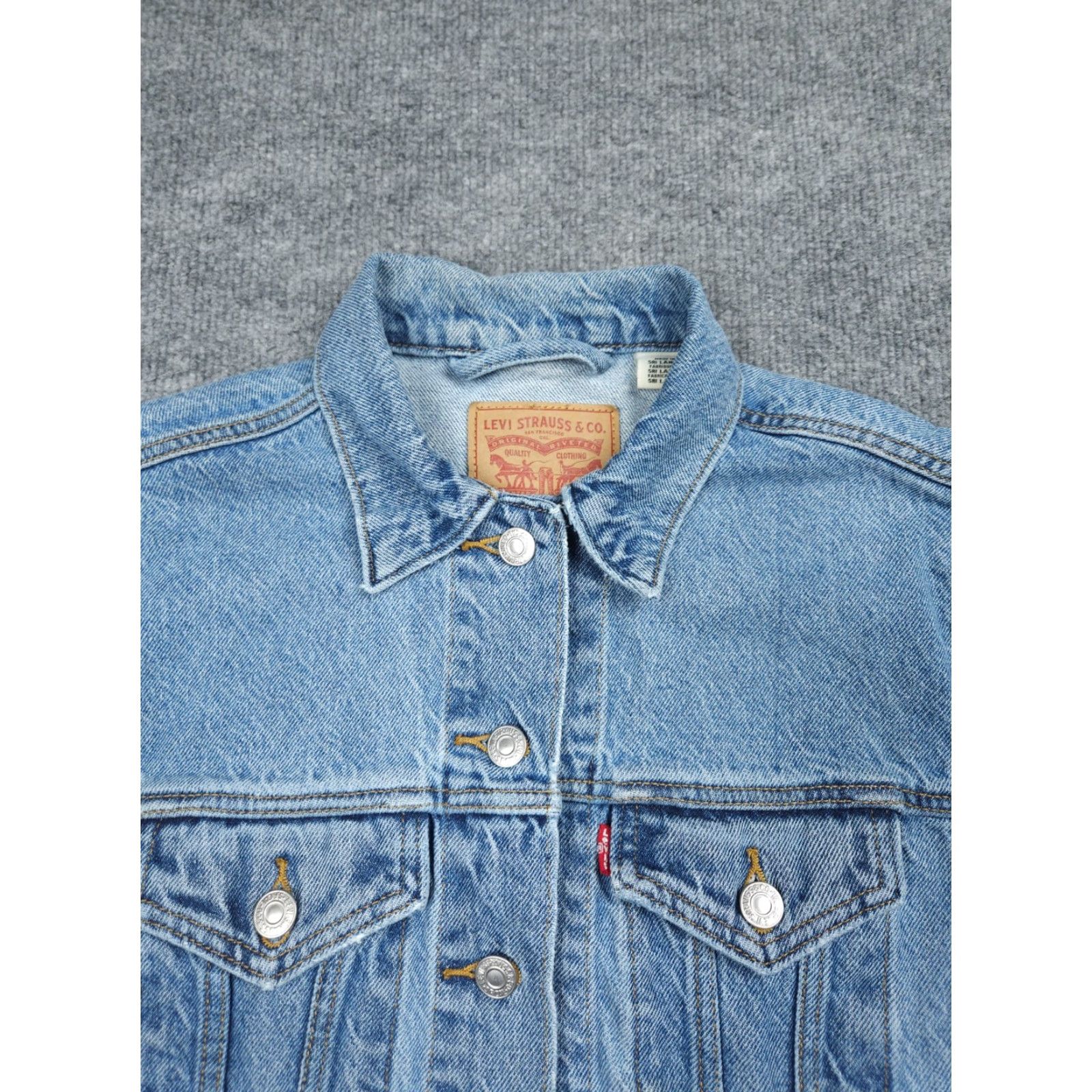Levi's Levis Jean Jacket Women's XS Blue Denim Distressed Classic Biker 100% Cotton Size 26" / US 2 / IT 38 - 3 Thumbnail