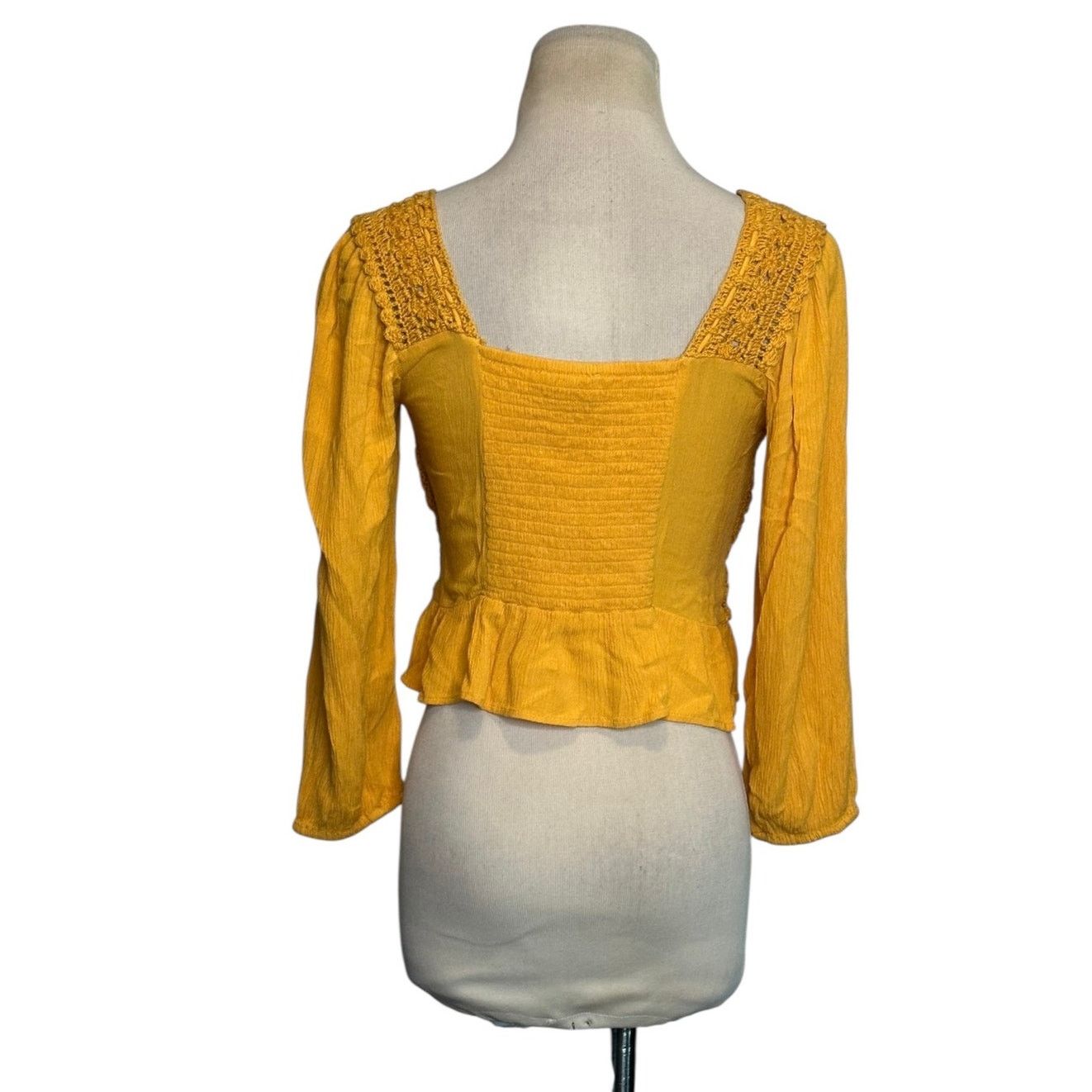American Eagle Outfitters American Eagle mustard yellow crochet boho blouse size XS Size XS / US 0-2 / IT 36-38 - 8 Thumbnail