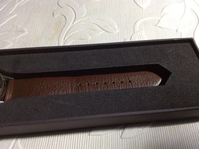 Designer Unknown bee dial brown leather strap watch Size ONE SIZE - 5 Thumbnail