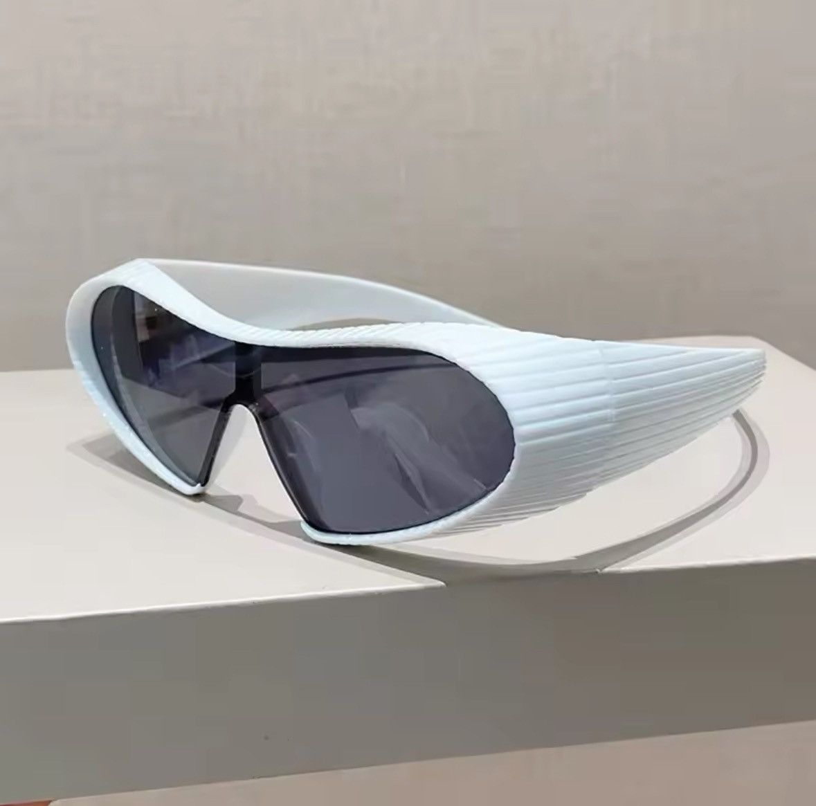 Other Popular Stripe Big Frame Shades Size ONE SIZE - 1 Thumbnail