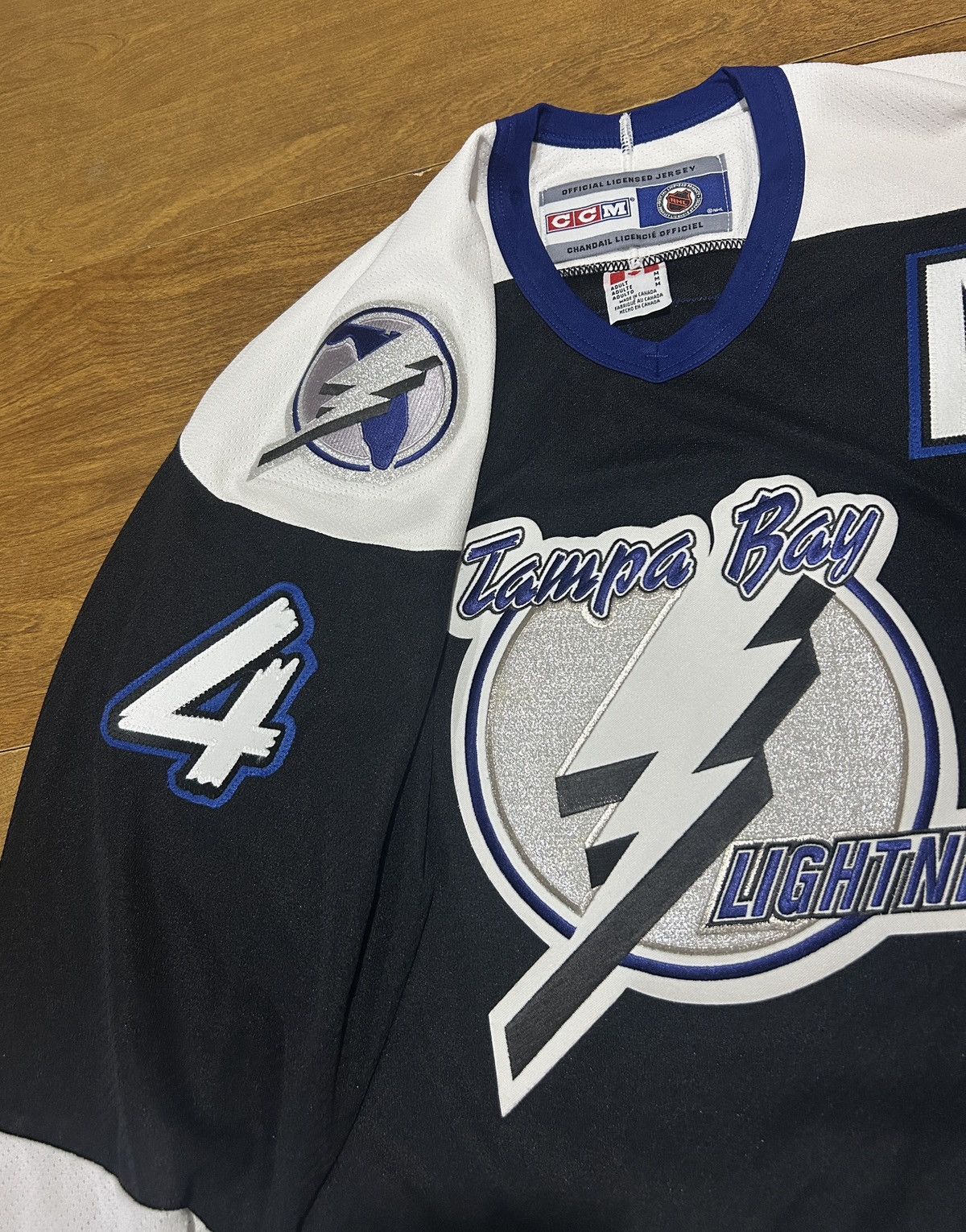 Ccm Vintage Tampa Bay Lightning Vincent Lecavalier NHL Jersey Size US M / EU 48-50 / 2 - 5 Thumbnail