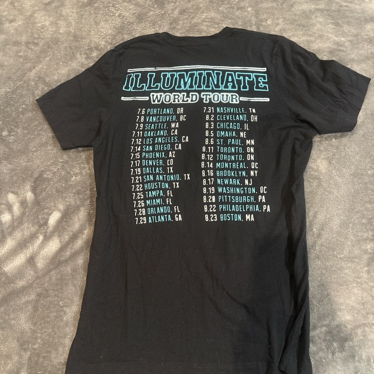Band Tees Shawn menendes illuminate world tour shirt Size US M / EU 48-50 / 2 - 2 Thumbnail
