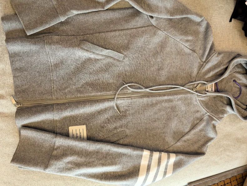 Thom Browne Thom Browne size4 Classic four stripe zipper hoodie Size US XL / EU 56 / 4 - 2 Thumbnail