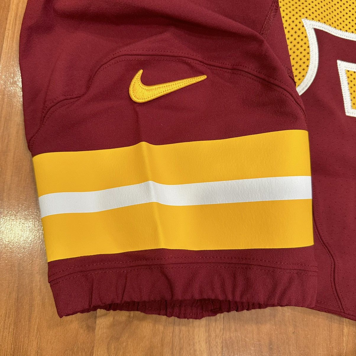NFL × Nike Washington Commanders Nike Vapor Untouchable Elite Jersey Size US L / EU 52-54 / 3 - 5 Thumbnail
