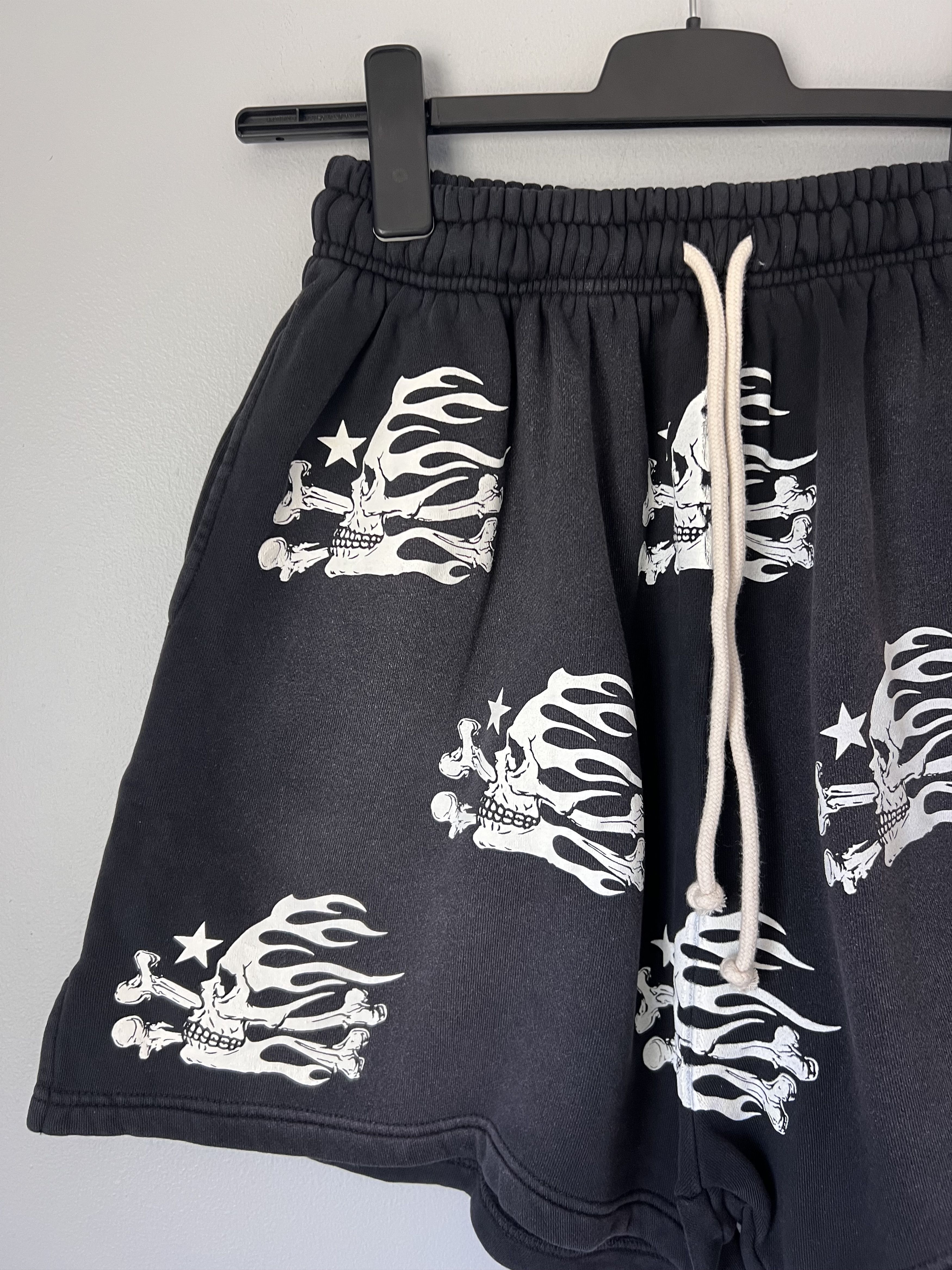 HELLSTAR Hellstar Skull Shorts in Black Size US 32 / EU 48 - 3 Thumbnail
