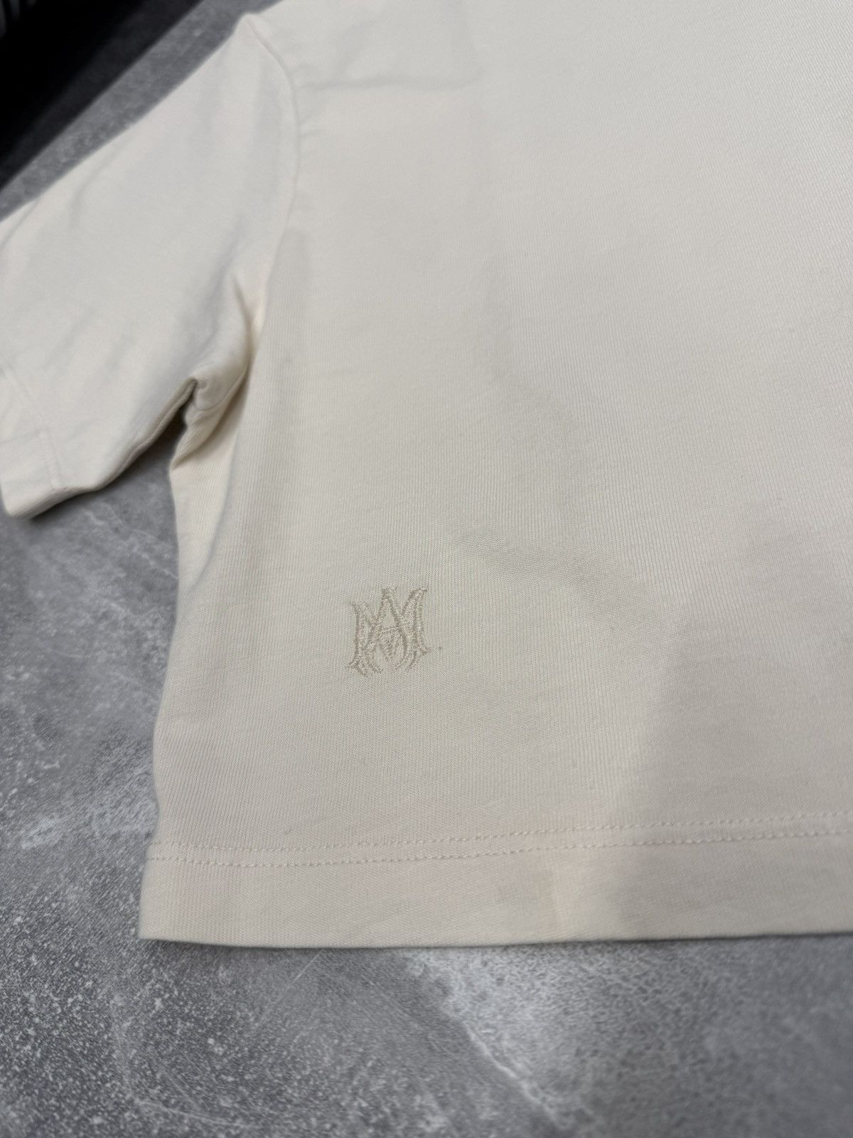 Amiri MA Logo Cropped Tee Alabaster. bnwt. rrp £340.00 Size XS / US 0-2 / IT 36-38 - 2 Thumbnail