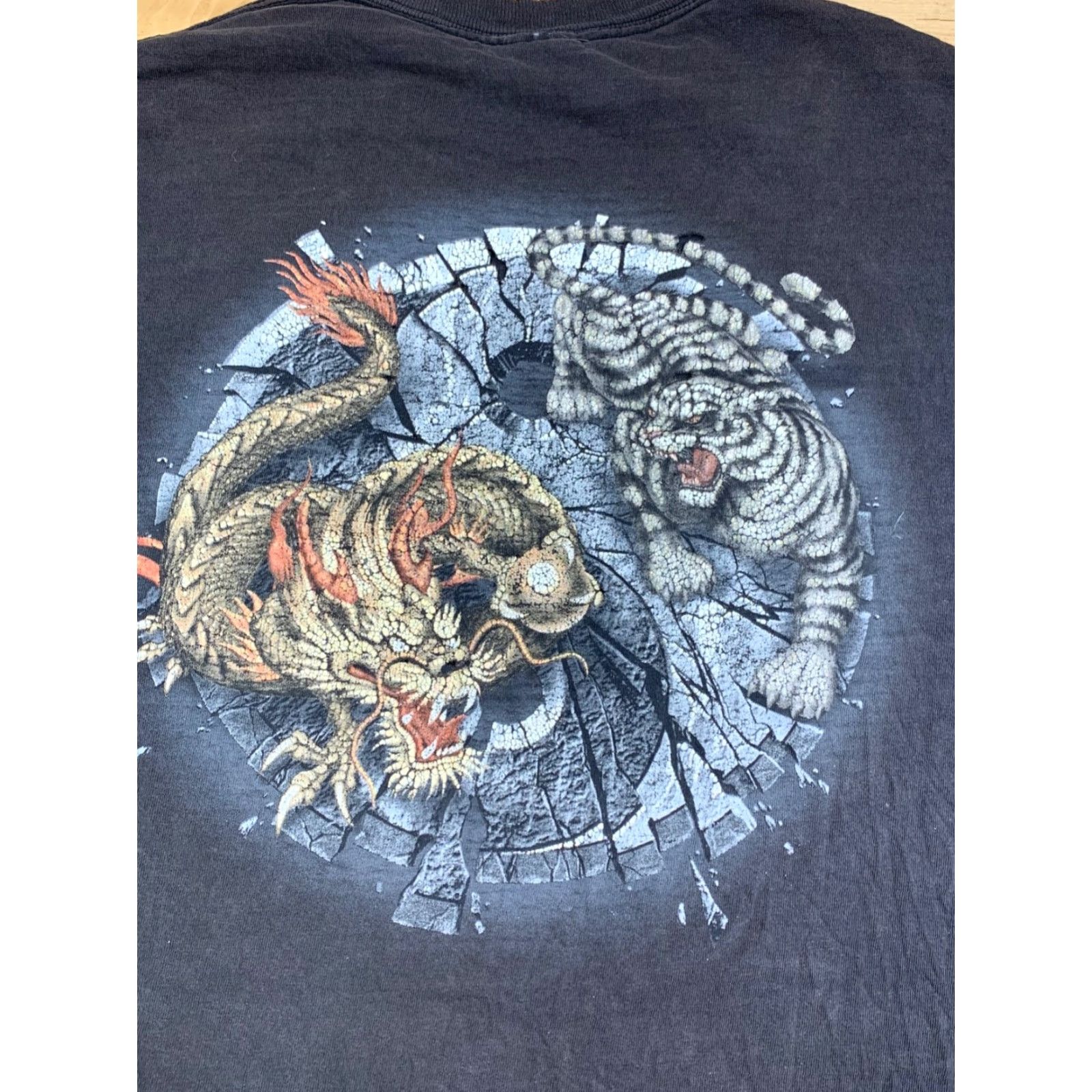 Delta VINTAGE Delta Shirt Men L Black Dragon Tiger Y2K Distressed Graphic Print Crew Neck Short Sleeve Size US L / EU 52-54 / 3 - 2 Thumbnail