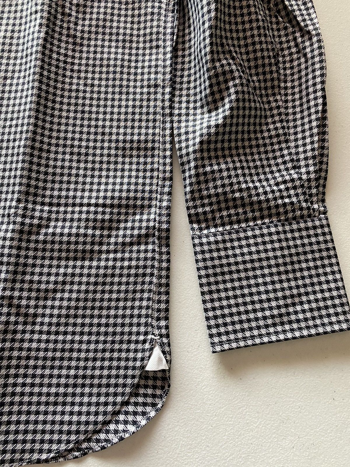 Tom Ford Tom Ford blk/silver houndstooth shirt 16 41e NEW Size US L / EU 52-54 / 3 - 3 Thumbnail