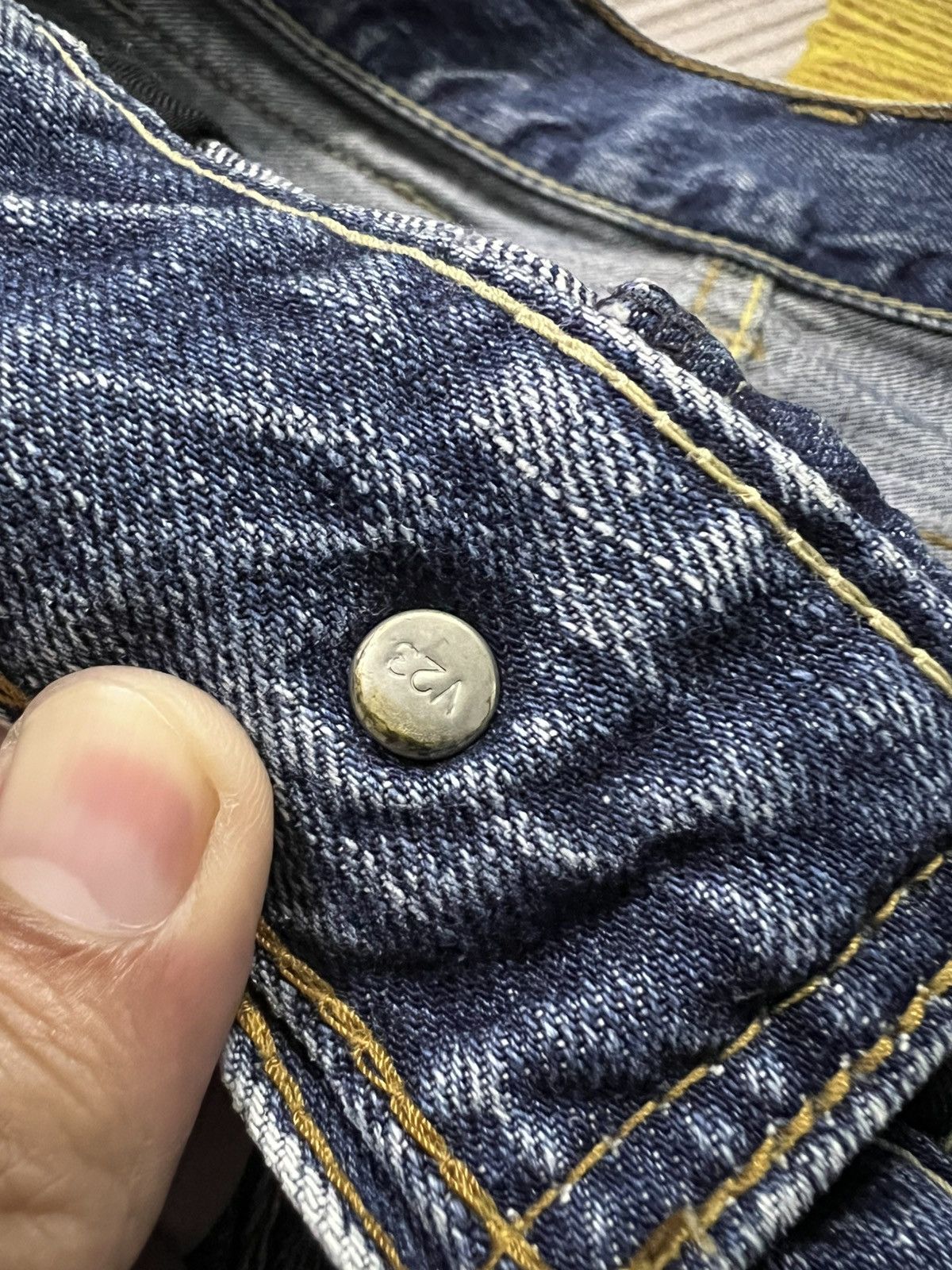 Levi's Vintage Levi’s 502 Distressed Faded Clawmark Jean Very Rare Size US 29 - 12 Thumbnail
