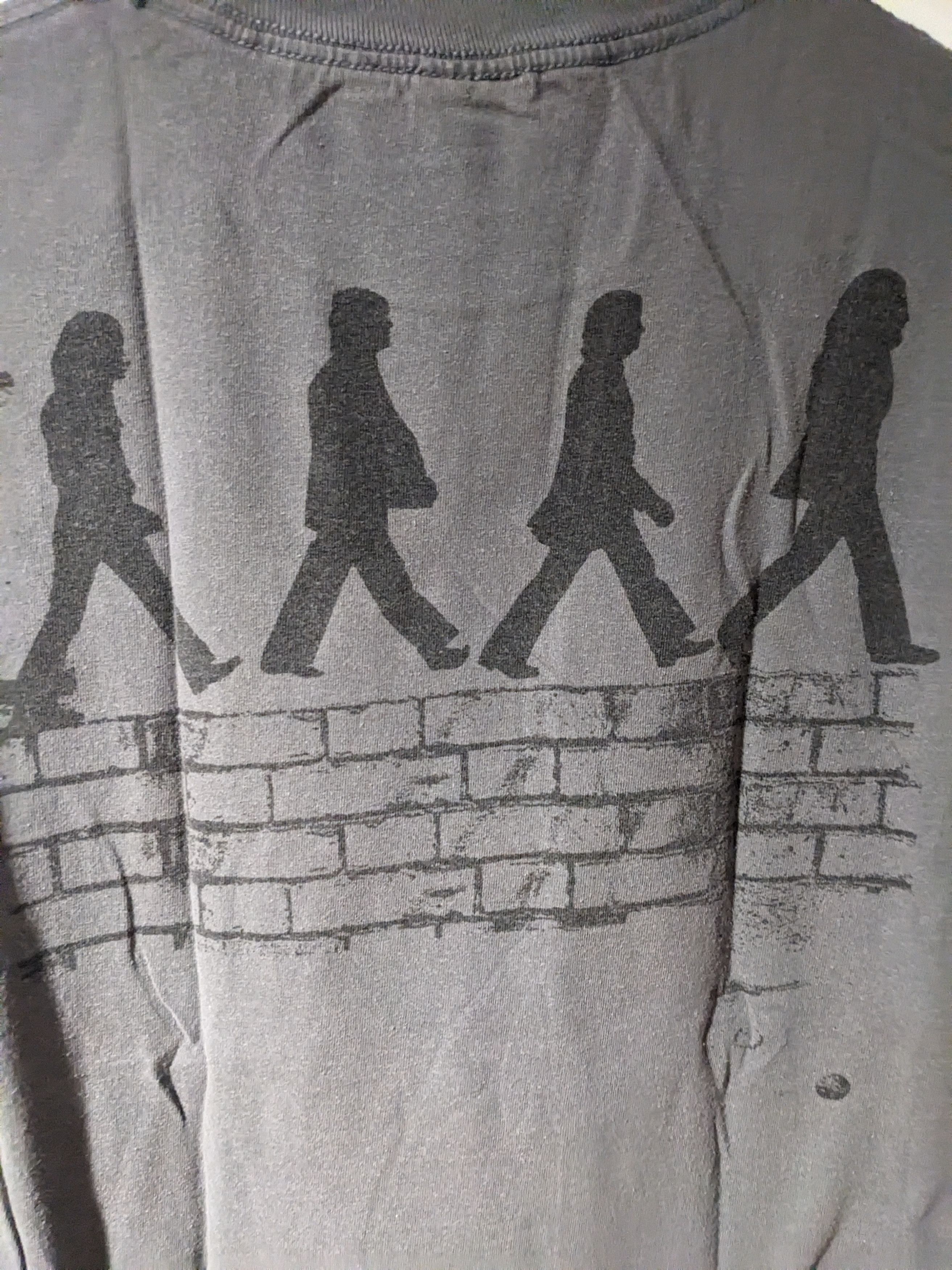 Band Tees × Vintage Vintage 2005 The Beatles Abbey Road Band Tour Medium T-Shirt Size US M / EU 48-50 / 2 - 7 Thumbnail