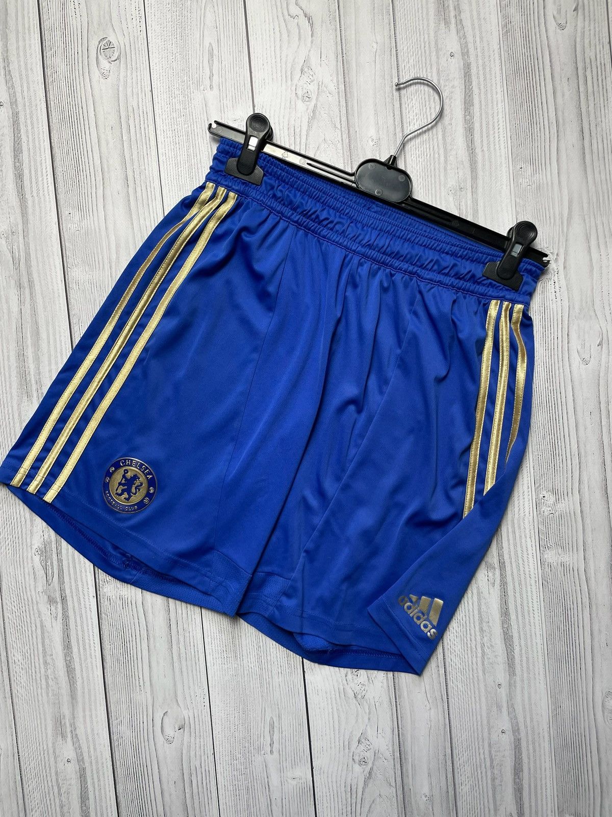 Adidas × Chelsea Soccer × Vintage Vintage adidas Chelsea soccer shorts gold line size M Size US 32 / EU 48 - 1 Thumbnail
