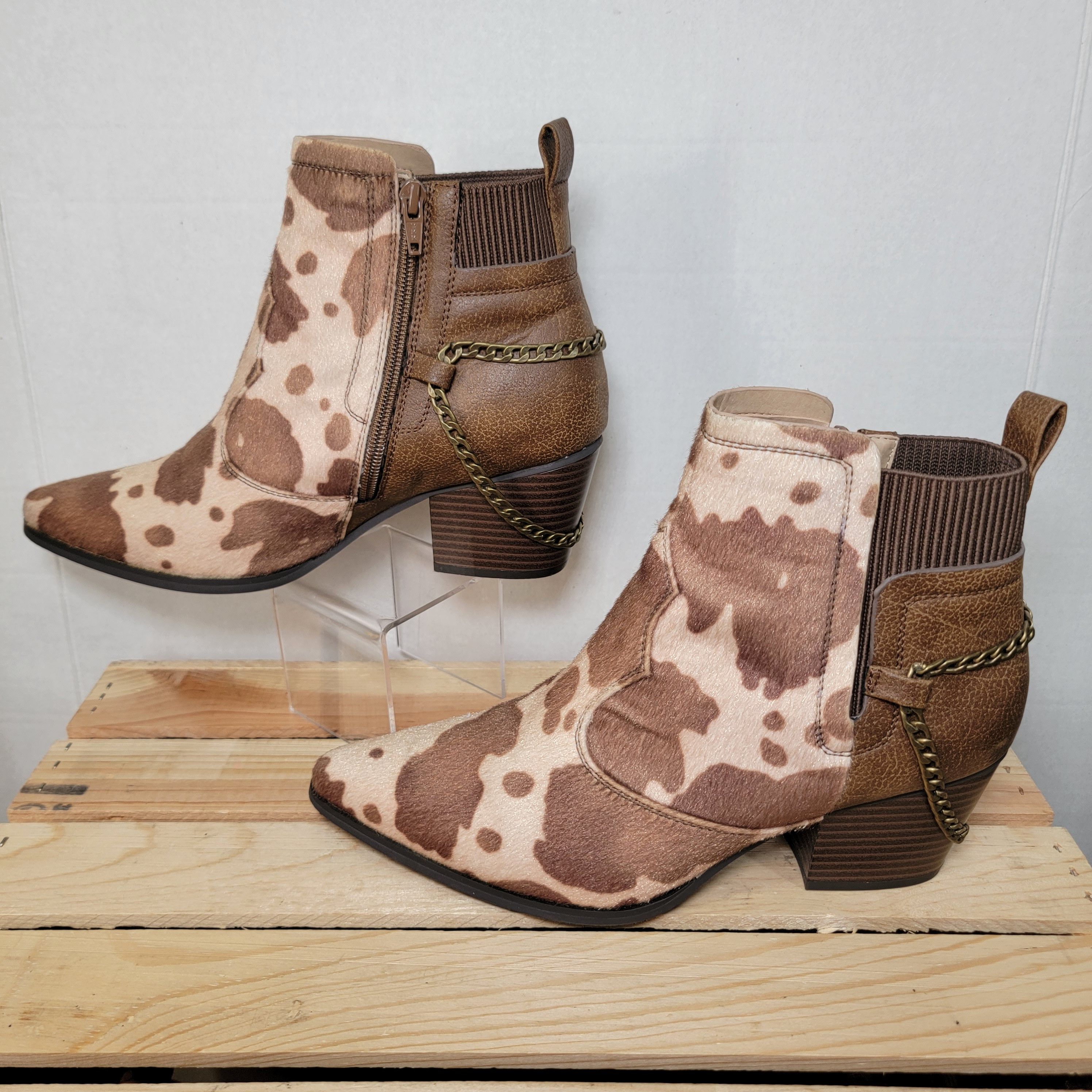 Other Comfort EST. 1946 Ankle Boots Faux Cow Hide Med Heel - 9W Size US 9 / IT 39 - 3 Thumbnail